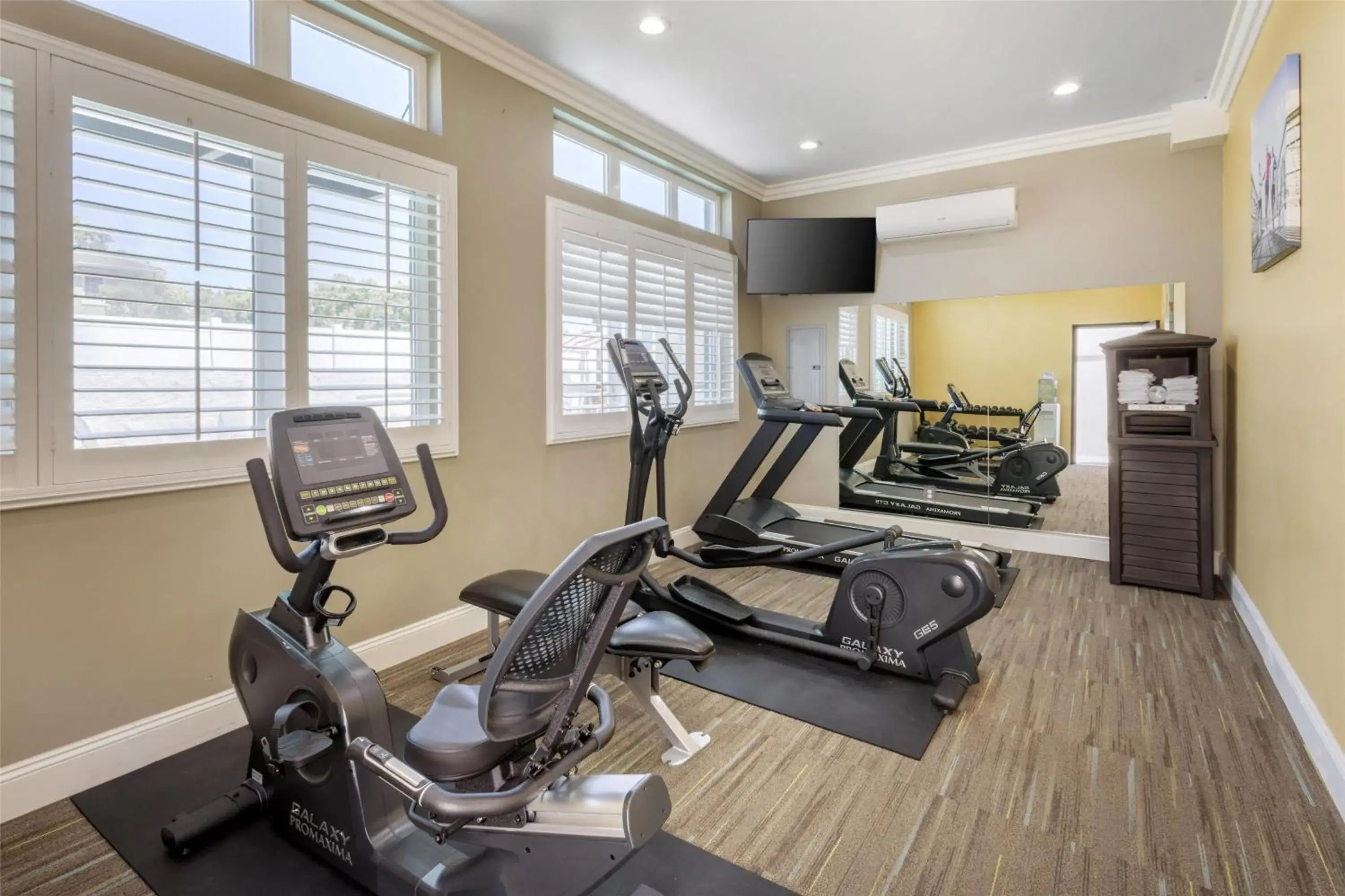 Fitness centre/facilities in Best Western Inn Santa Clara Fitness centre/facilities in Best Western Inn Santa Clara