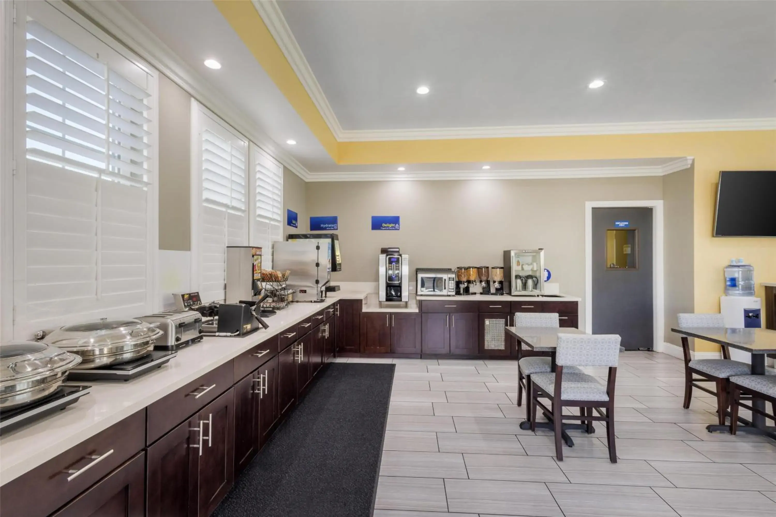 Breakfast in Best Western Inn Santa Clara Breakfast in Best Western Inn Santa Clara