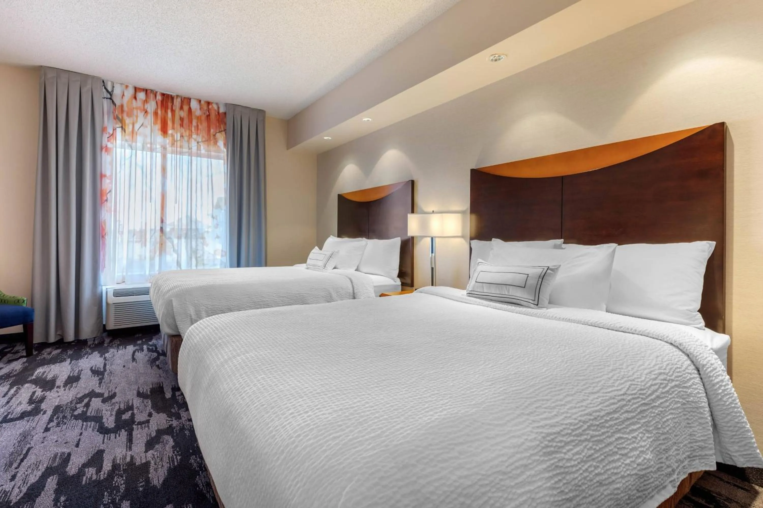 Bedroom, Bed in Fairfield Inn & Suites by Marriott Rockford
