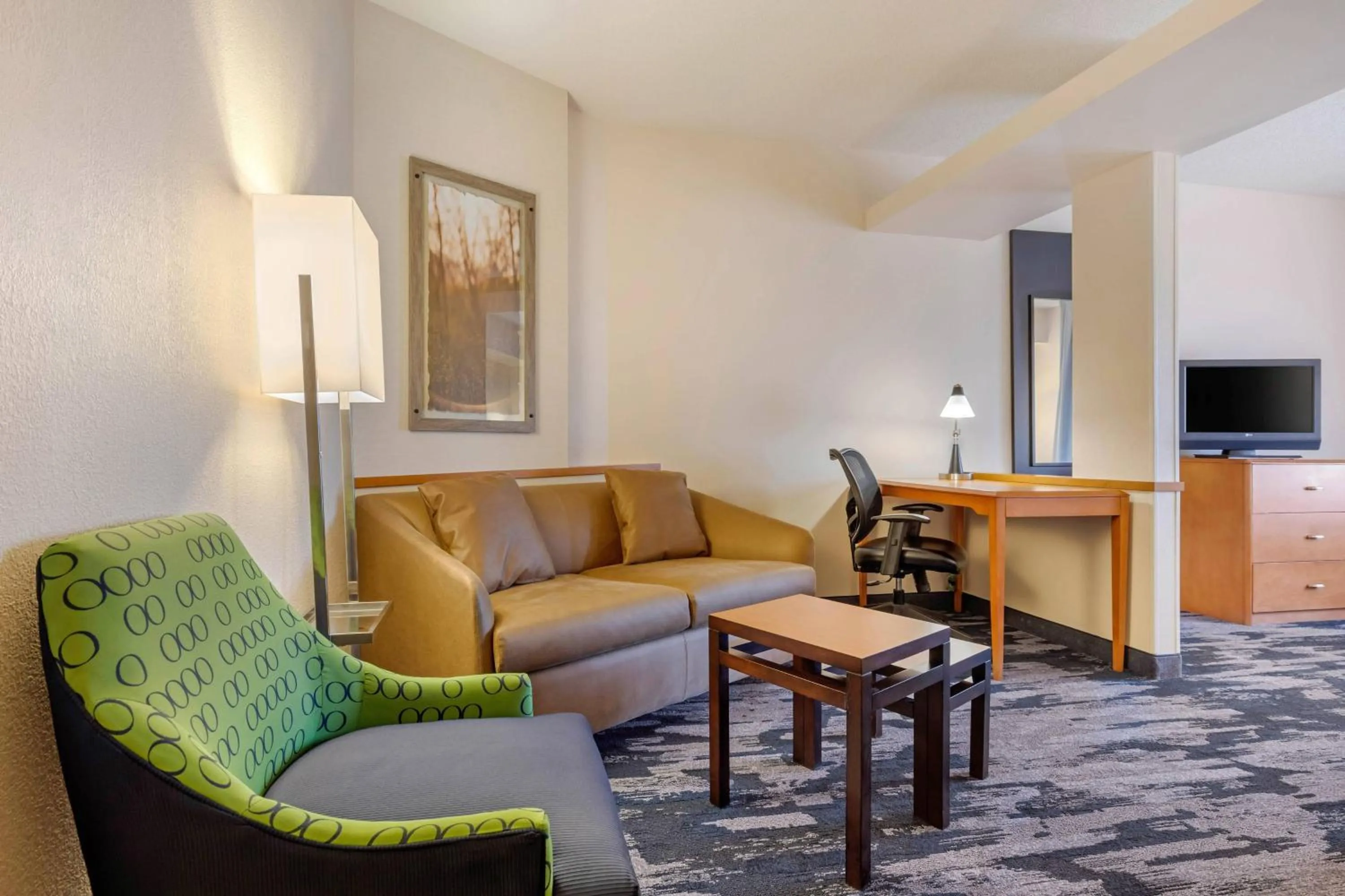 Living room in Fairfield Inn & Suites by Marriott Rockford