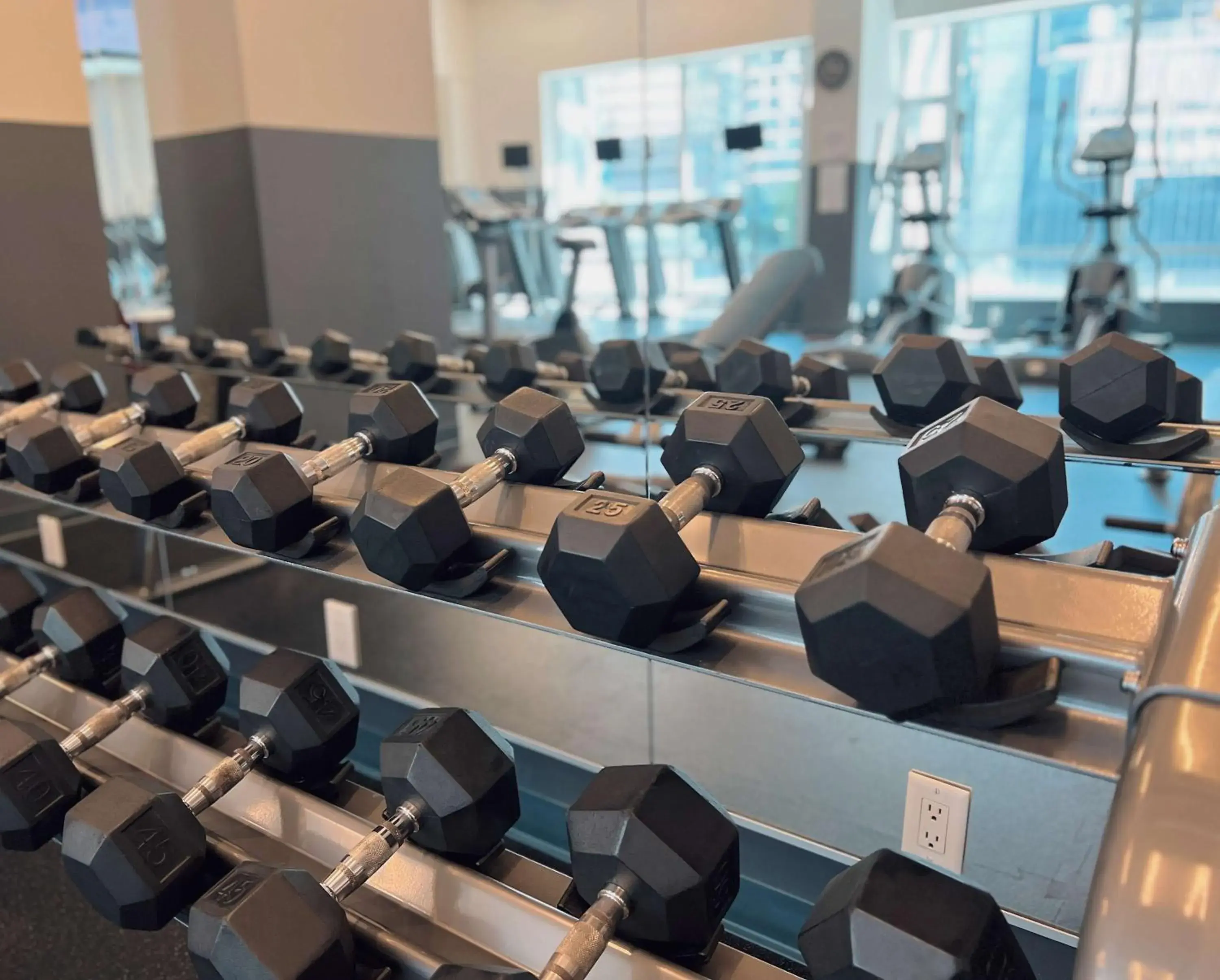 Fitness centre/facilities in Coast Coal Harbour Vancouver Hotel by APA Fitness centre/facilities in Coast Coal Harbour Vancouver Hotel by APA