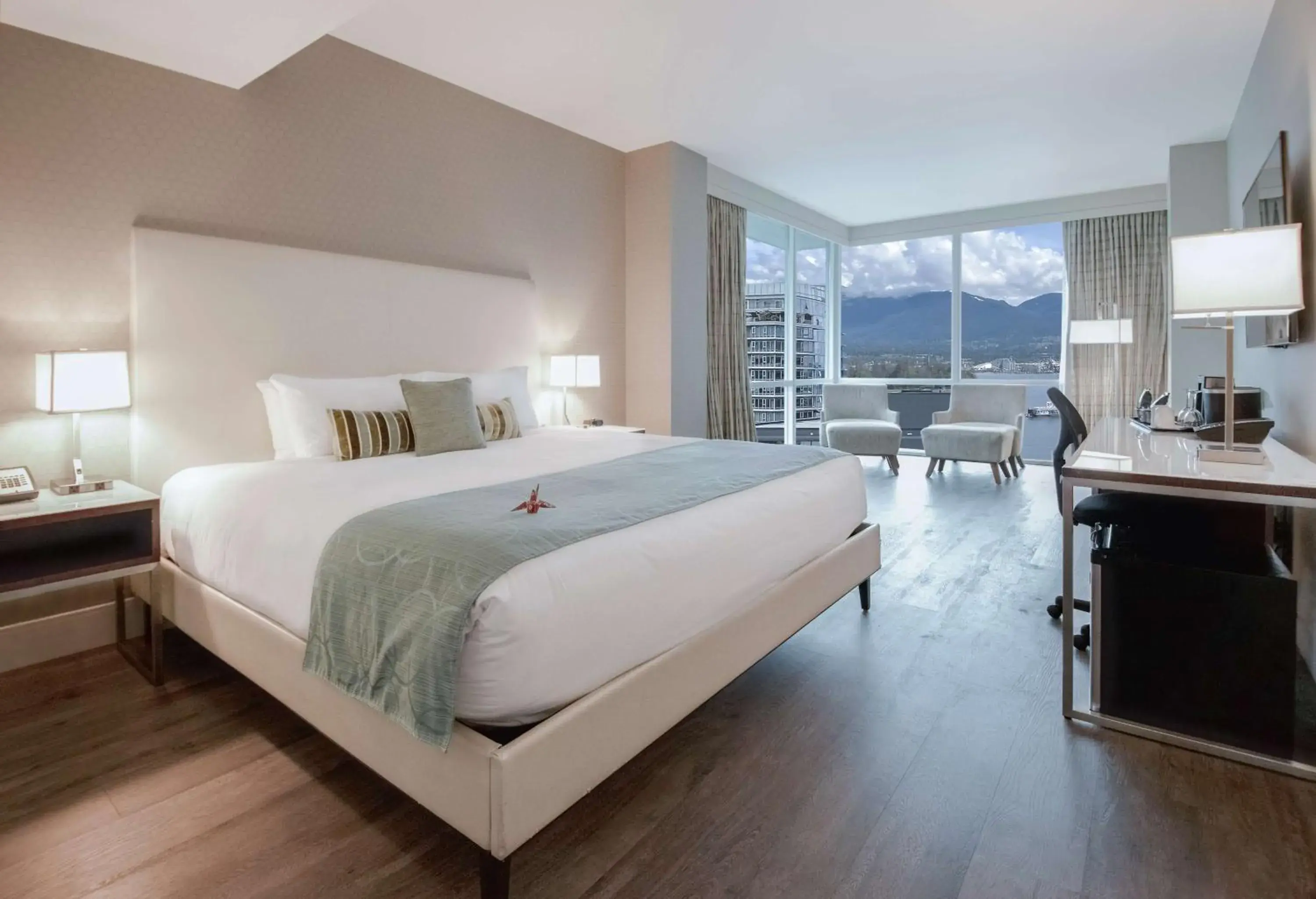 Bedroom, Bed in Coast Coal Harbour Vancouver Hotel by APA Bedroom, Bed in Coast Coal Harbour Vancouver Hotel by APA