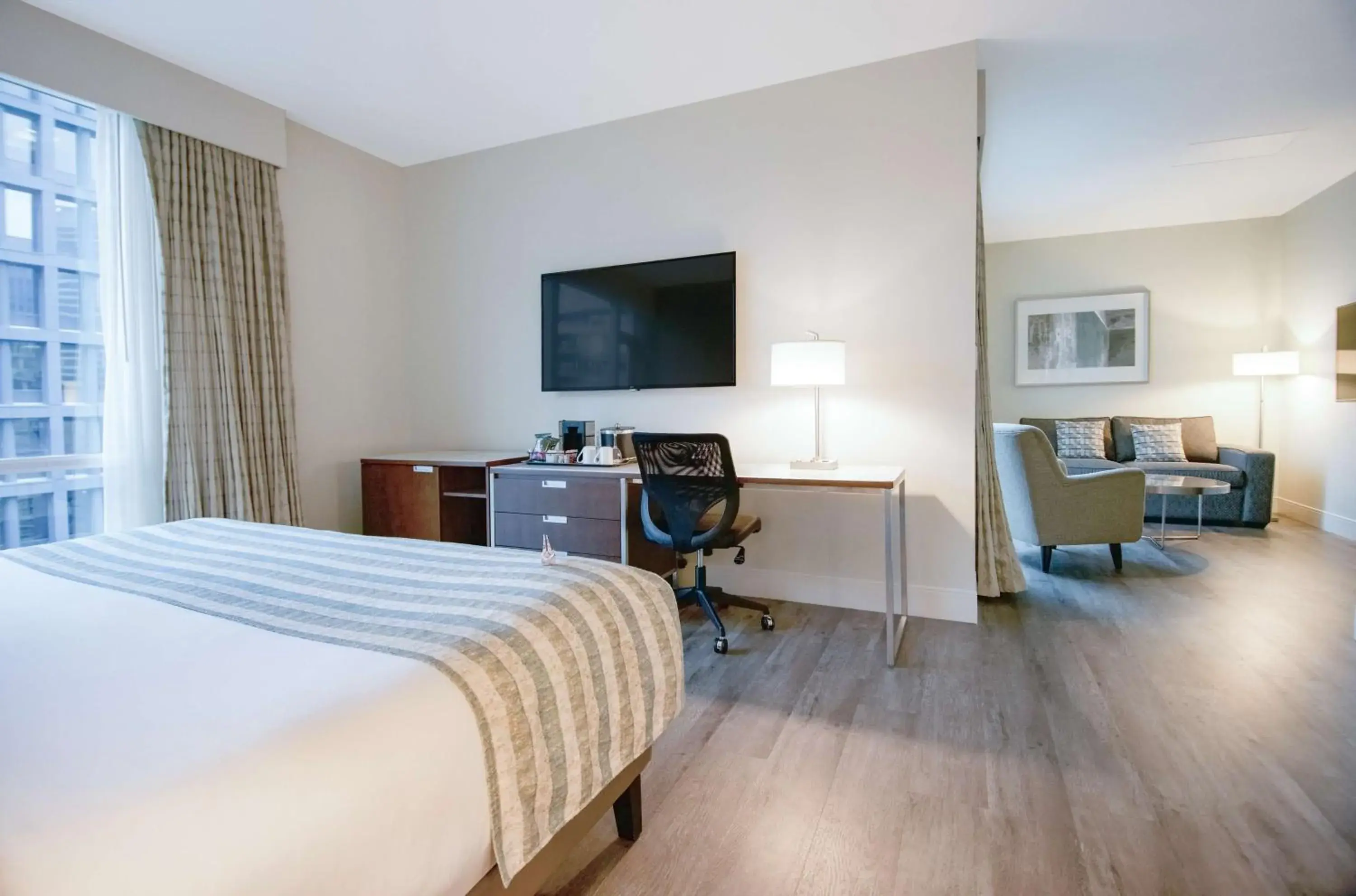 Coast Premium King Room with View in Coast Coal Harbour Vancouver Hotel by APA Coast Premium King Room with View in Coast Coal Harbour Vancouver Hotel by APA