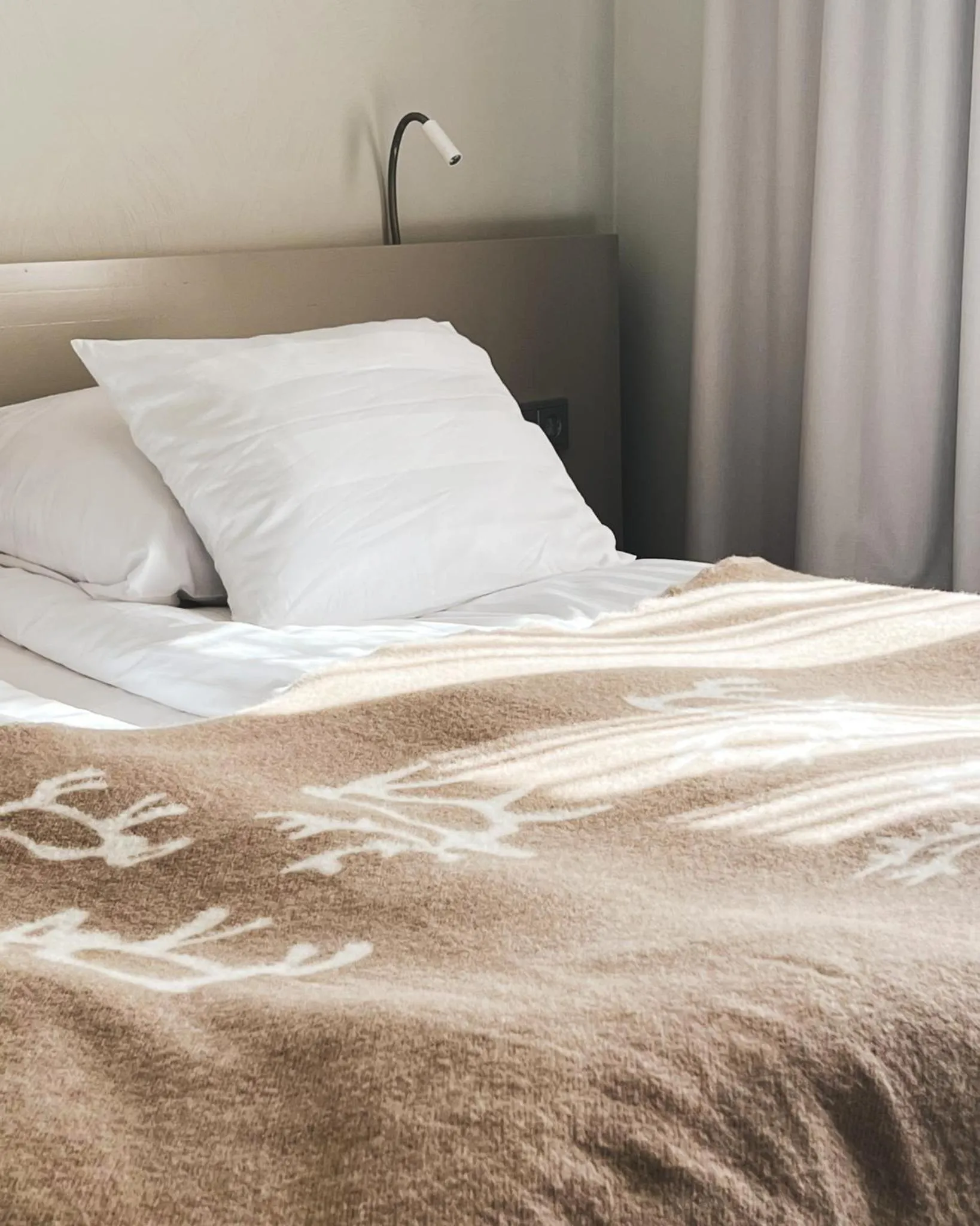 Bedroom, Bed in Wilderness Hotel Juutua