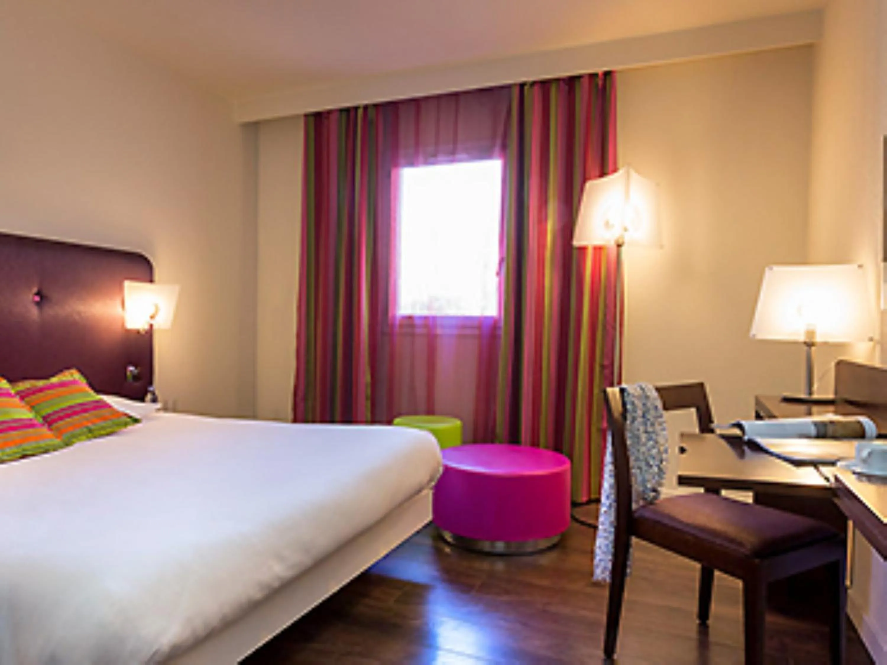 Photo of the whole room, Bed in Hôtel Provence