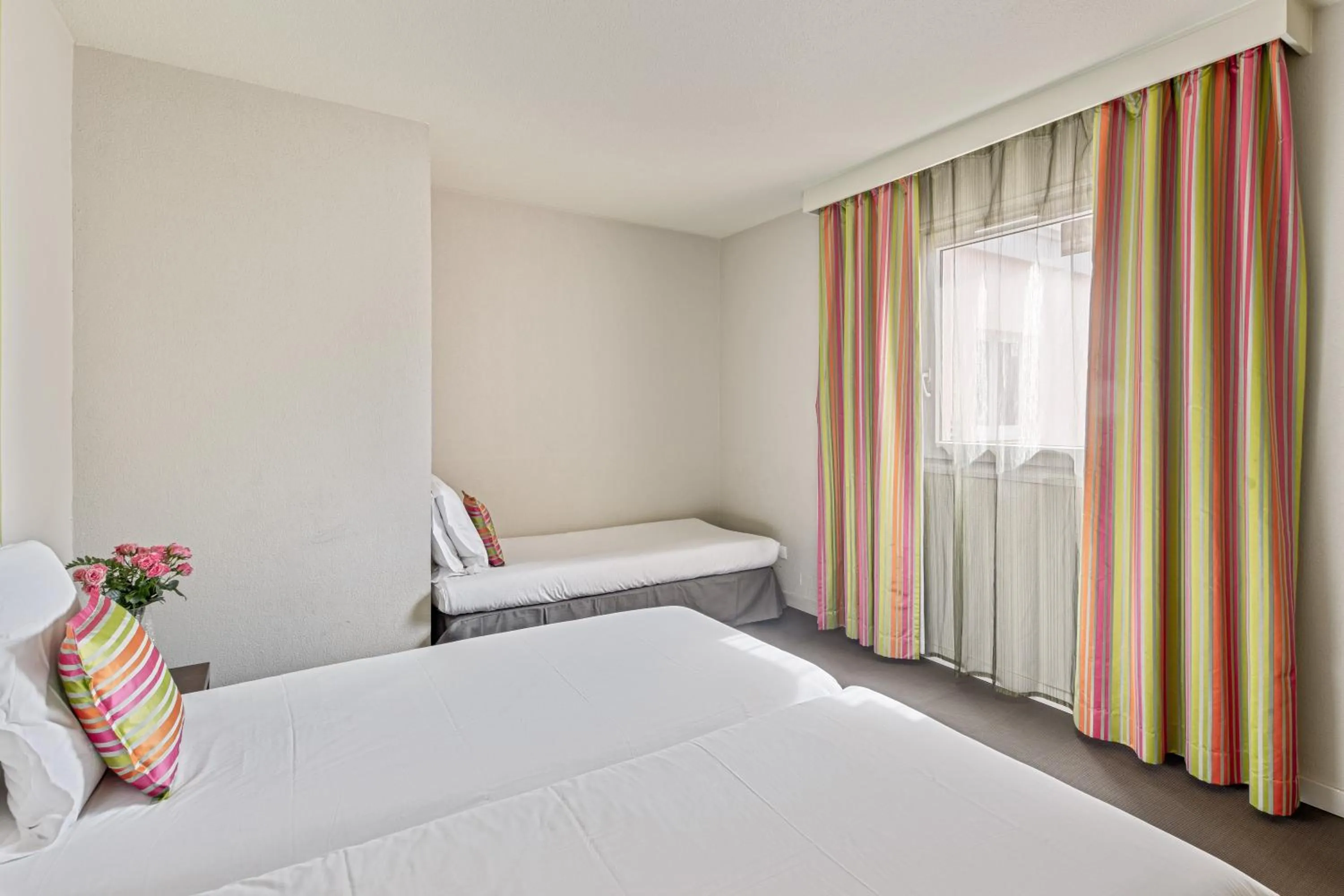 Bed in Hôtel Provence