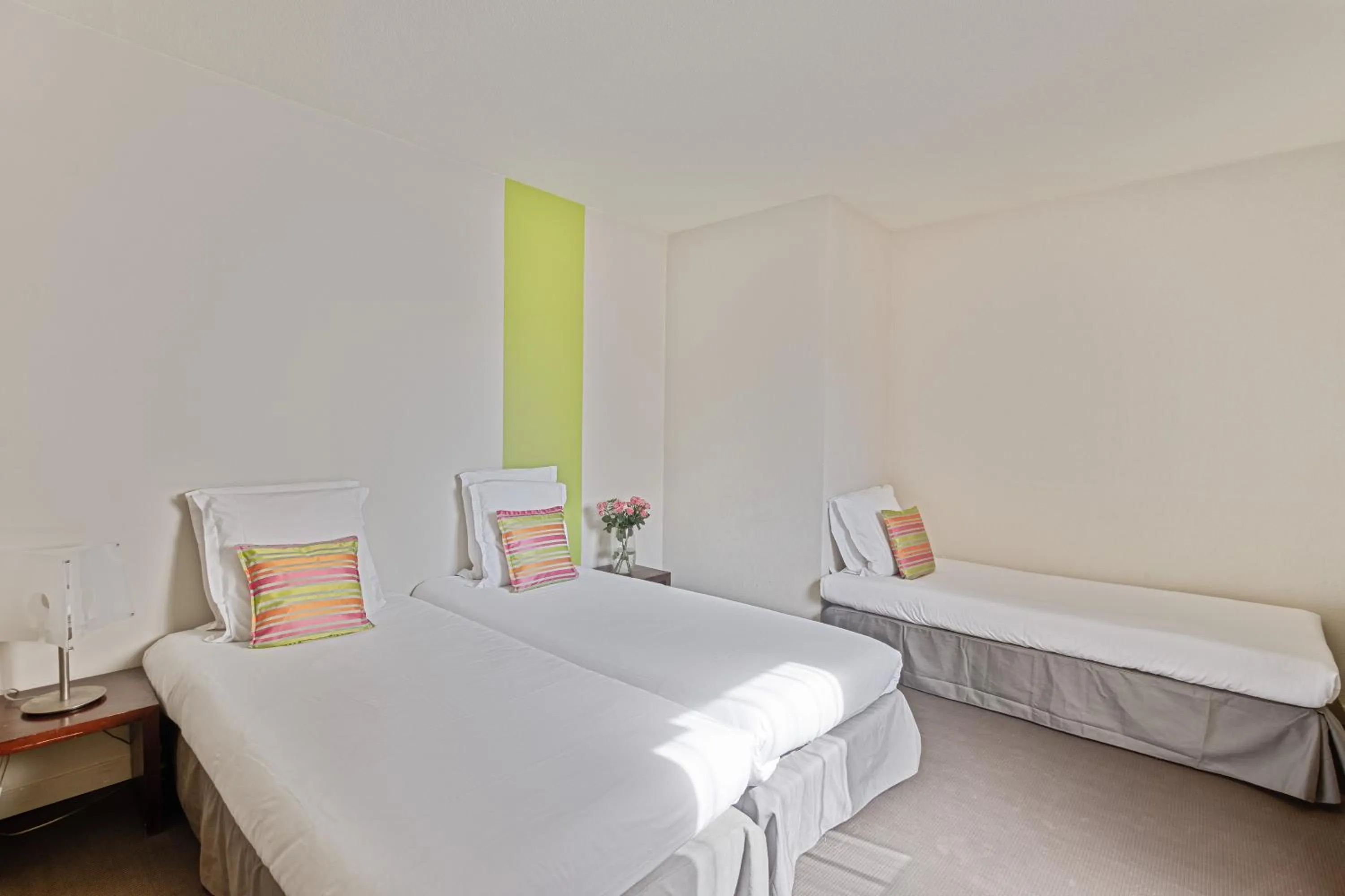 Bed in Hôtel Provence