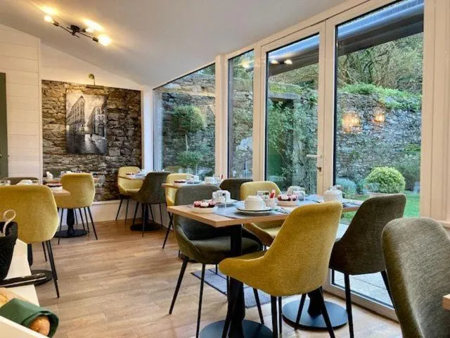 Breakfast in Hôtel Coeur De Loire