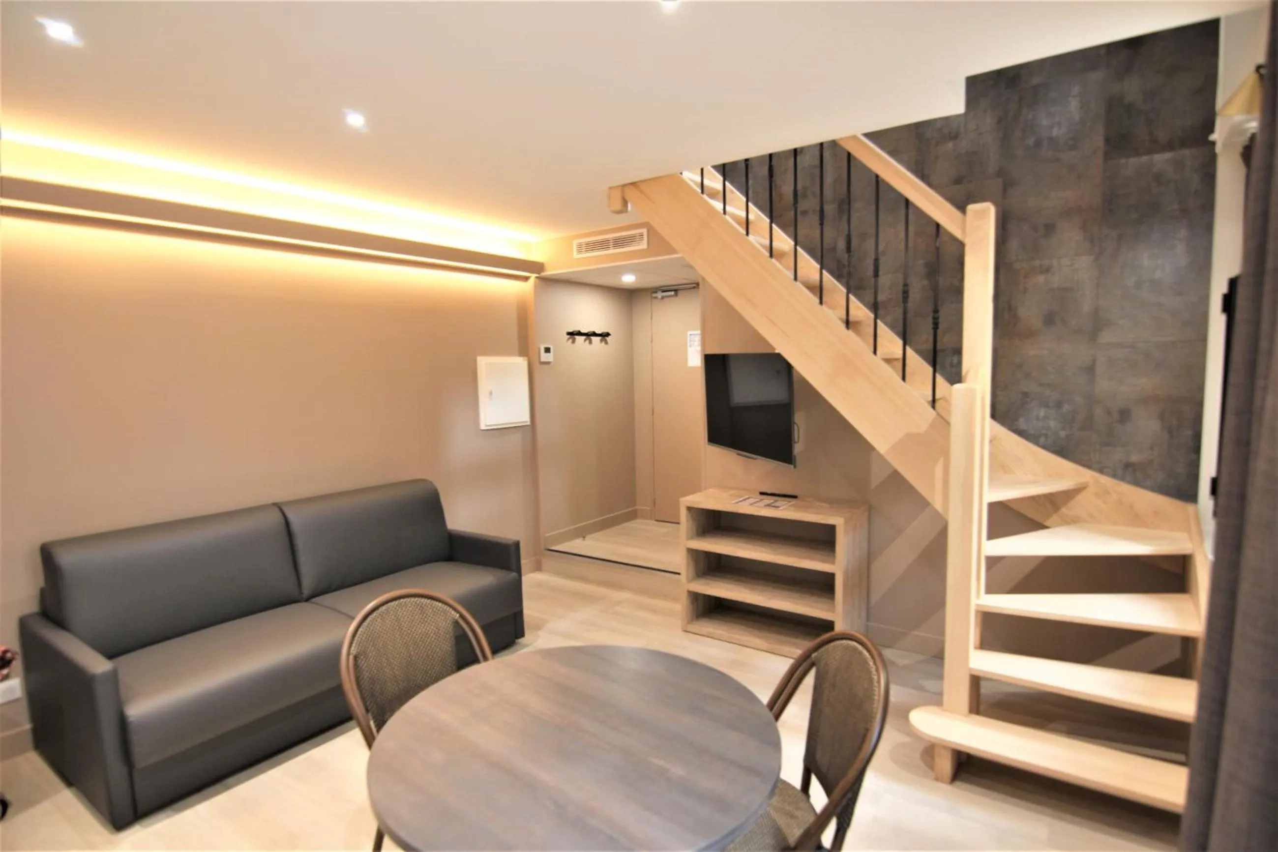 Seating area in Hôtel Montaigne