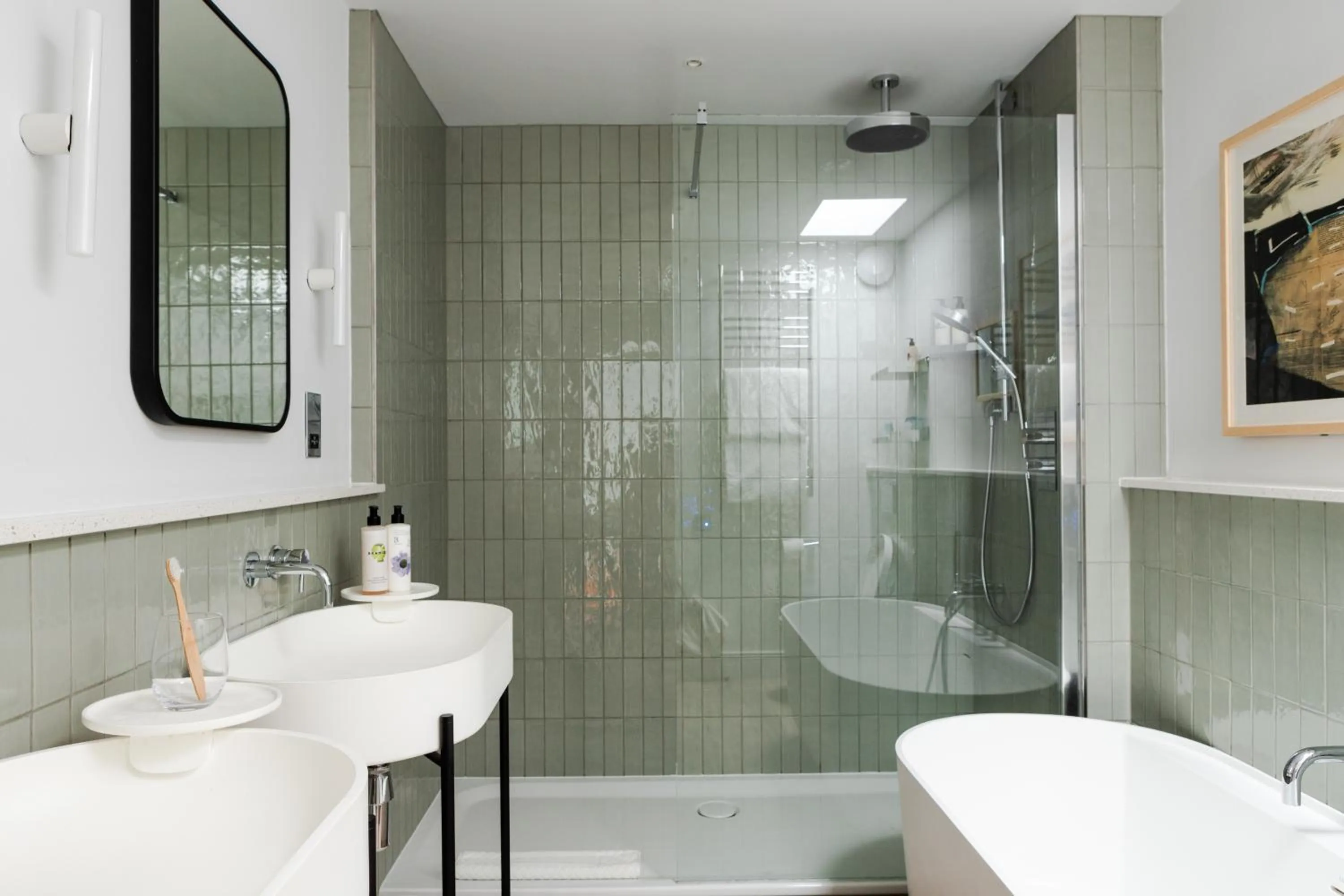 Bathroom in Moonfleet Manor Hotel