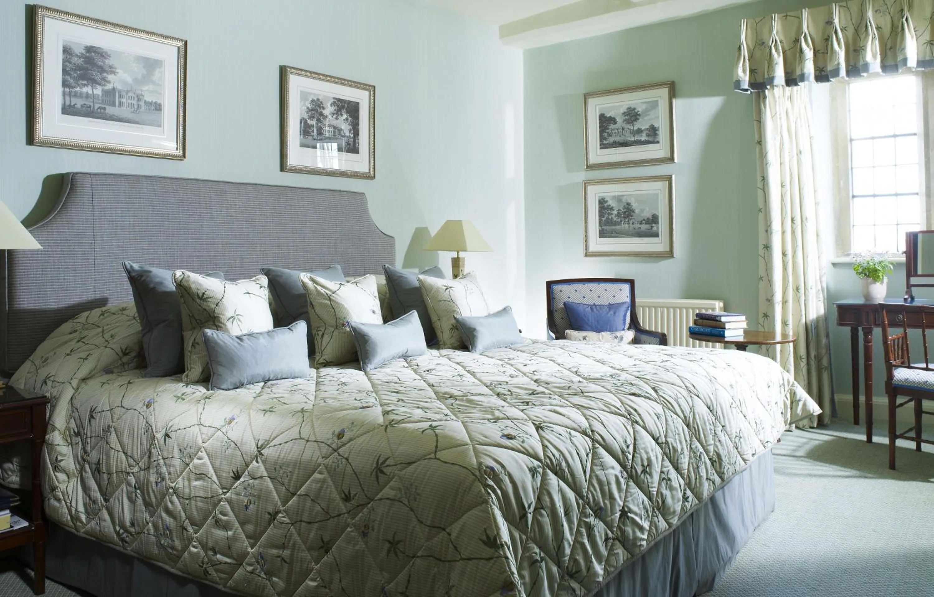 Bed in Buckland Manor - A Relais & Chateaux Hotel