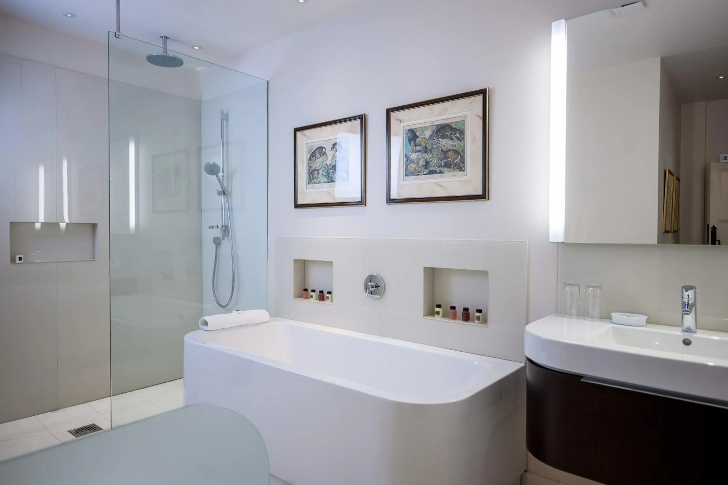 Bathroom in Buckland Manor - A Relais & Chateaux Hotel