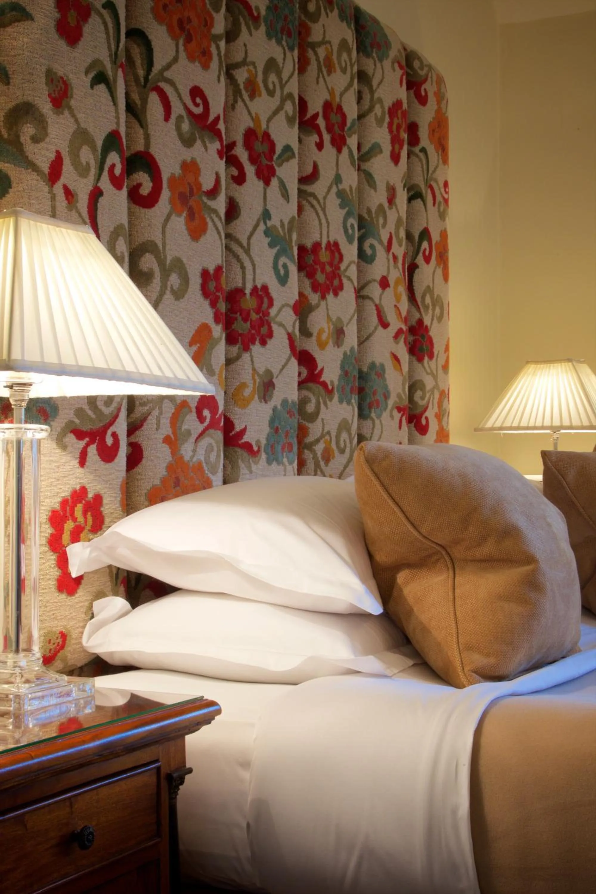 Bedroom, Bed in Buckland Manor - A Relais & Chateaux Hotel