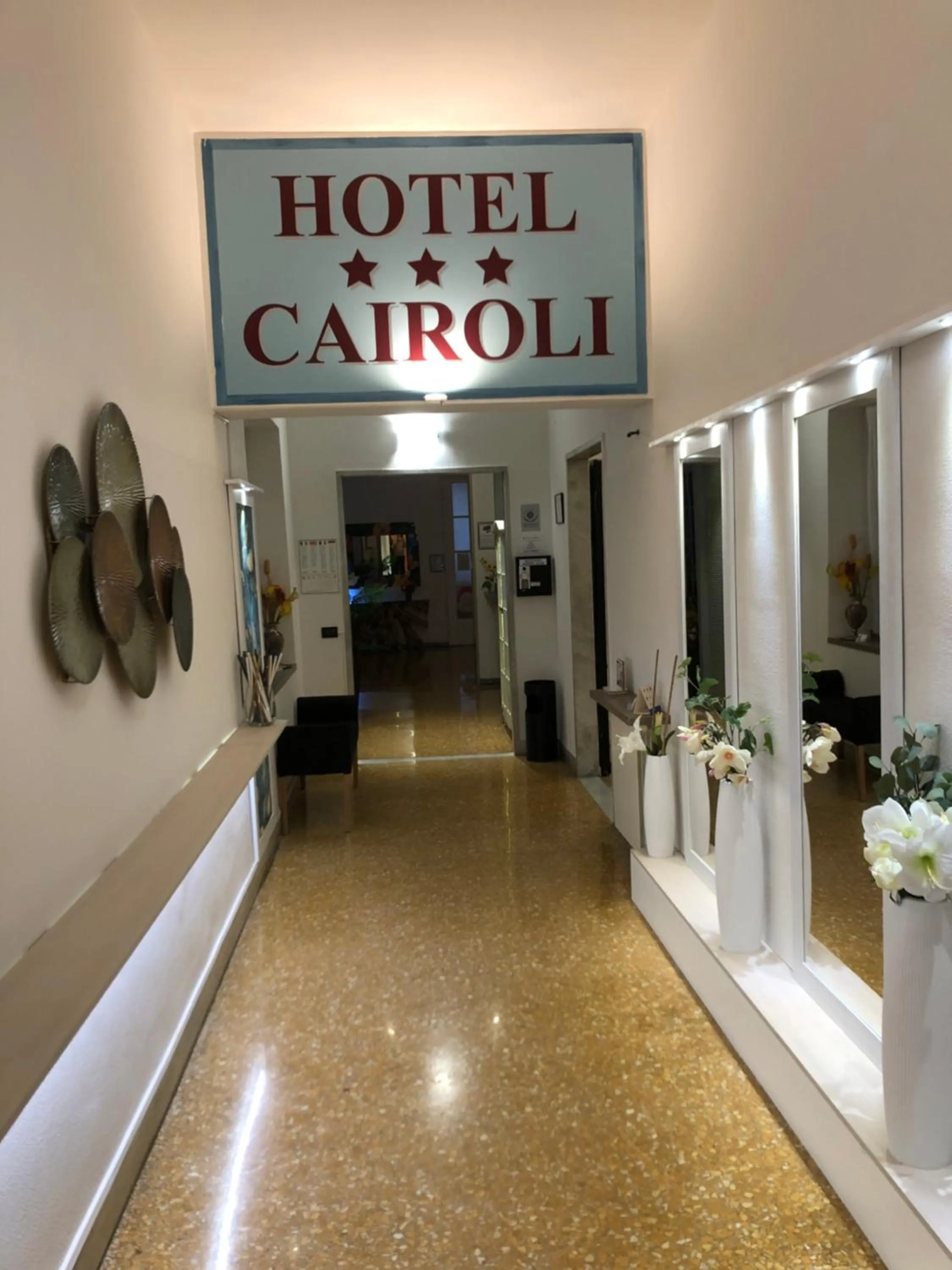 Hotel Cairoli