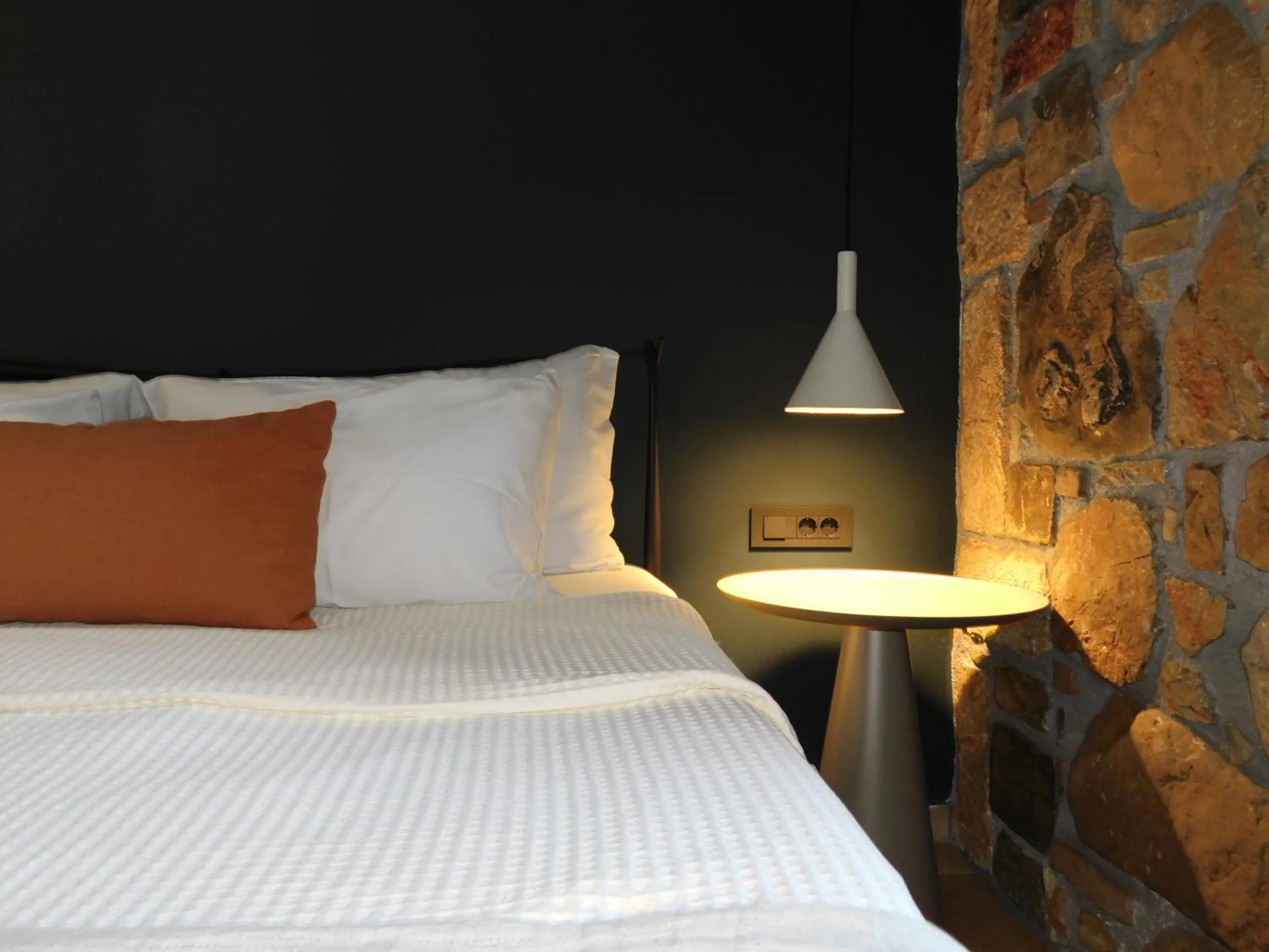 Bed in Yialasi Hotel