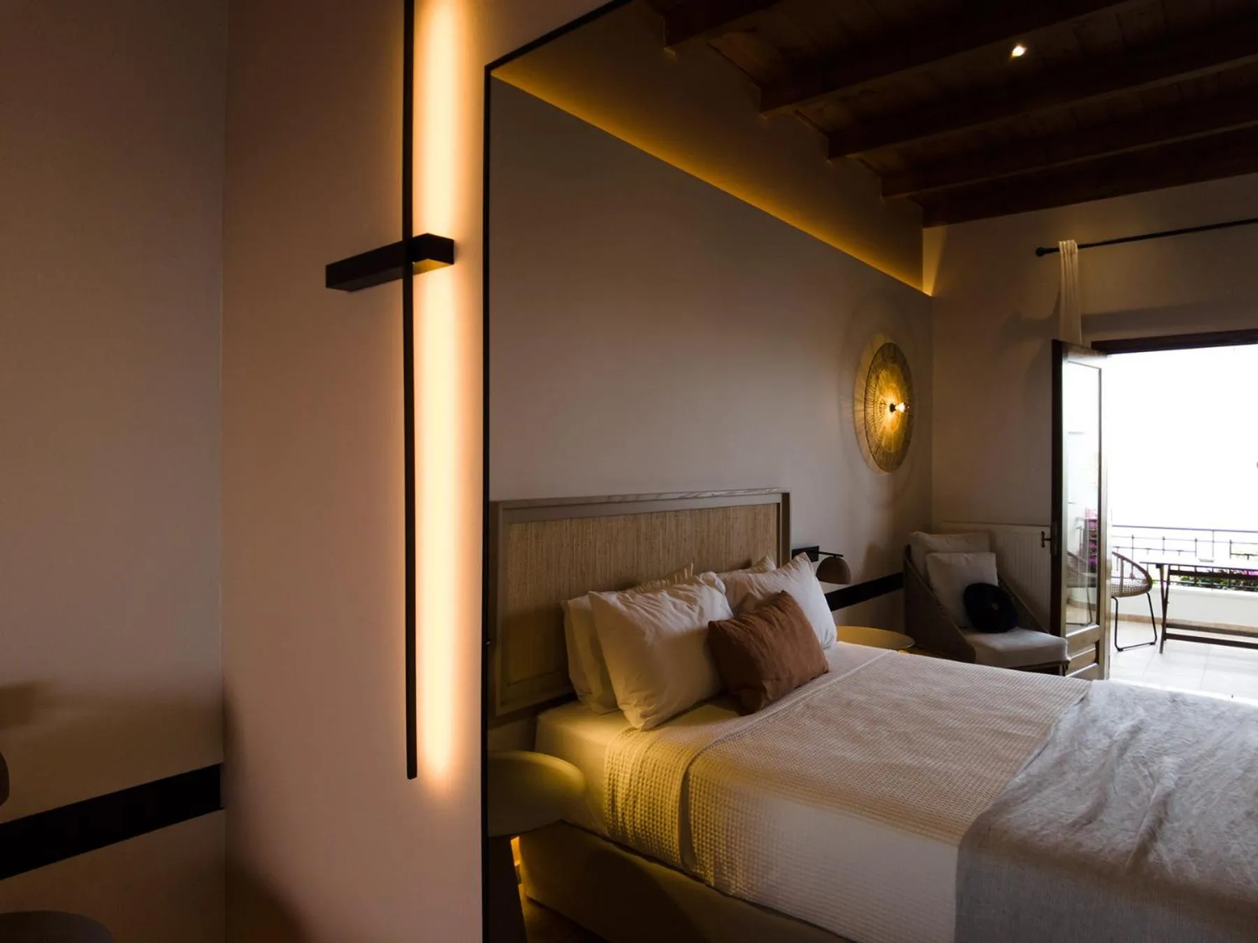 Bed in Yialasi Hotel