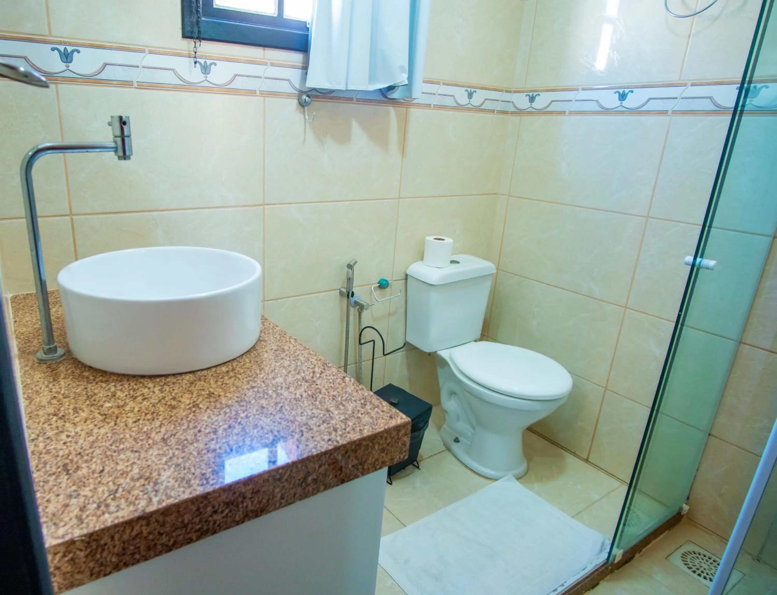 Shower in Pousada do Bispo