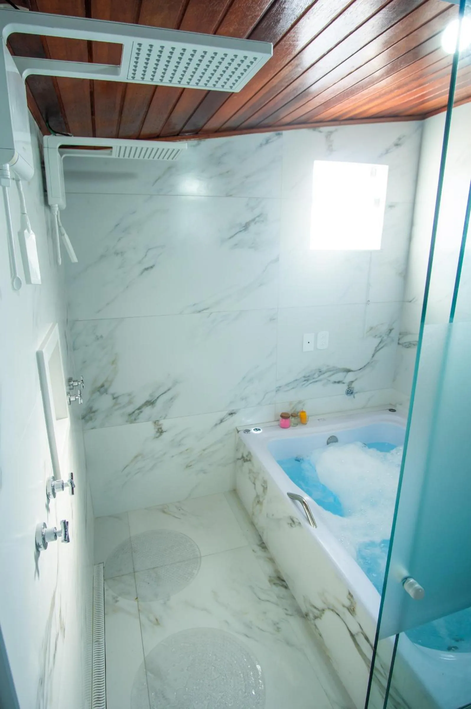Shower in Pousada do Bispo