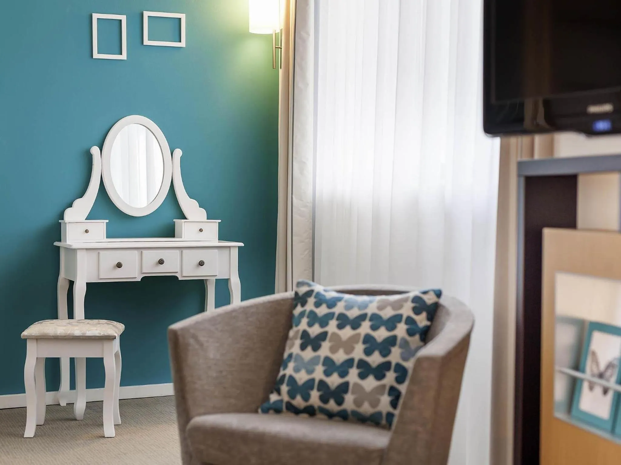 Bedroom in Novotel München Airport