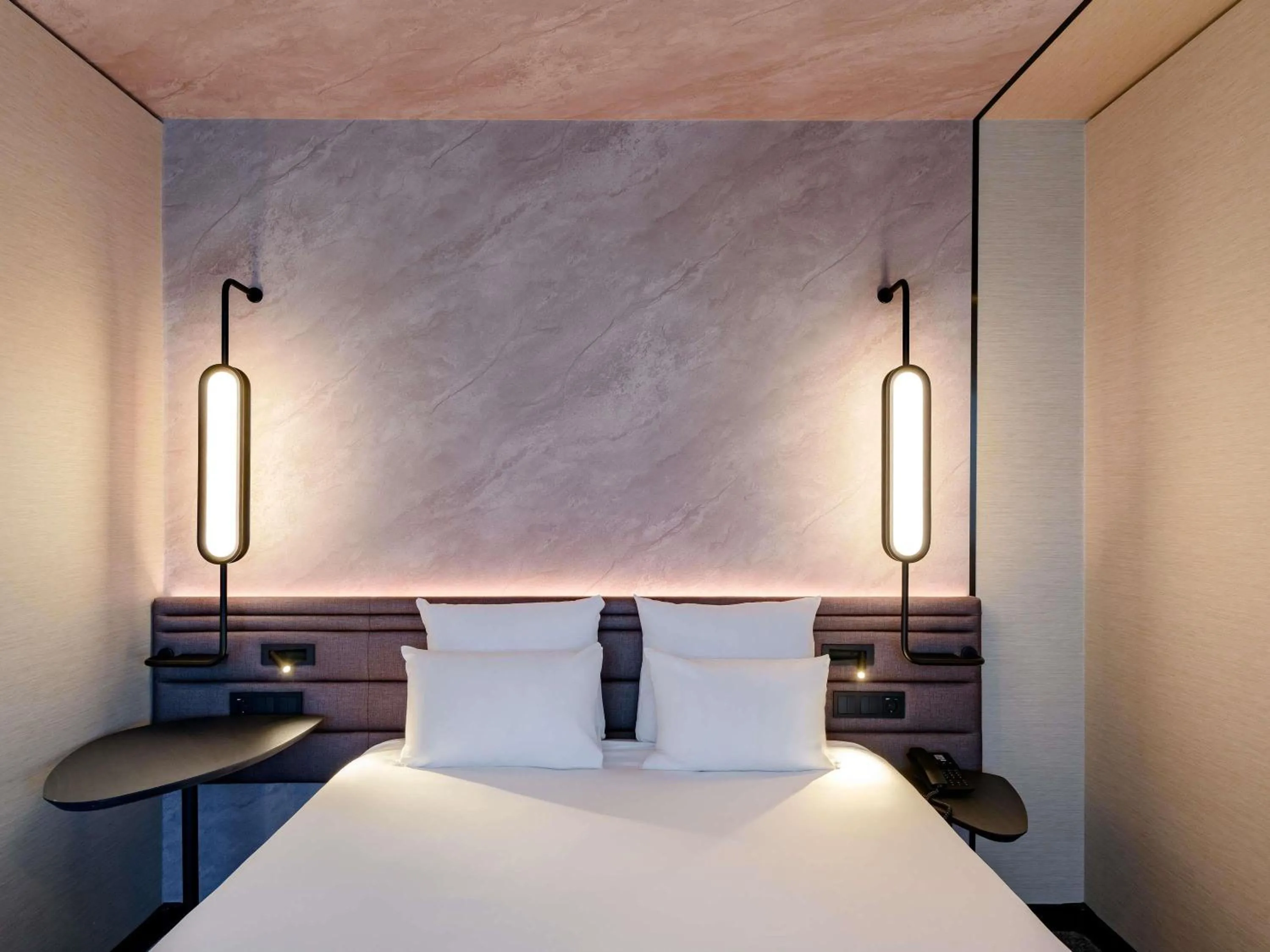 Bedroom, Bed in Novotel München Airport