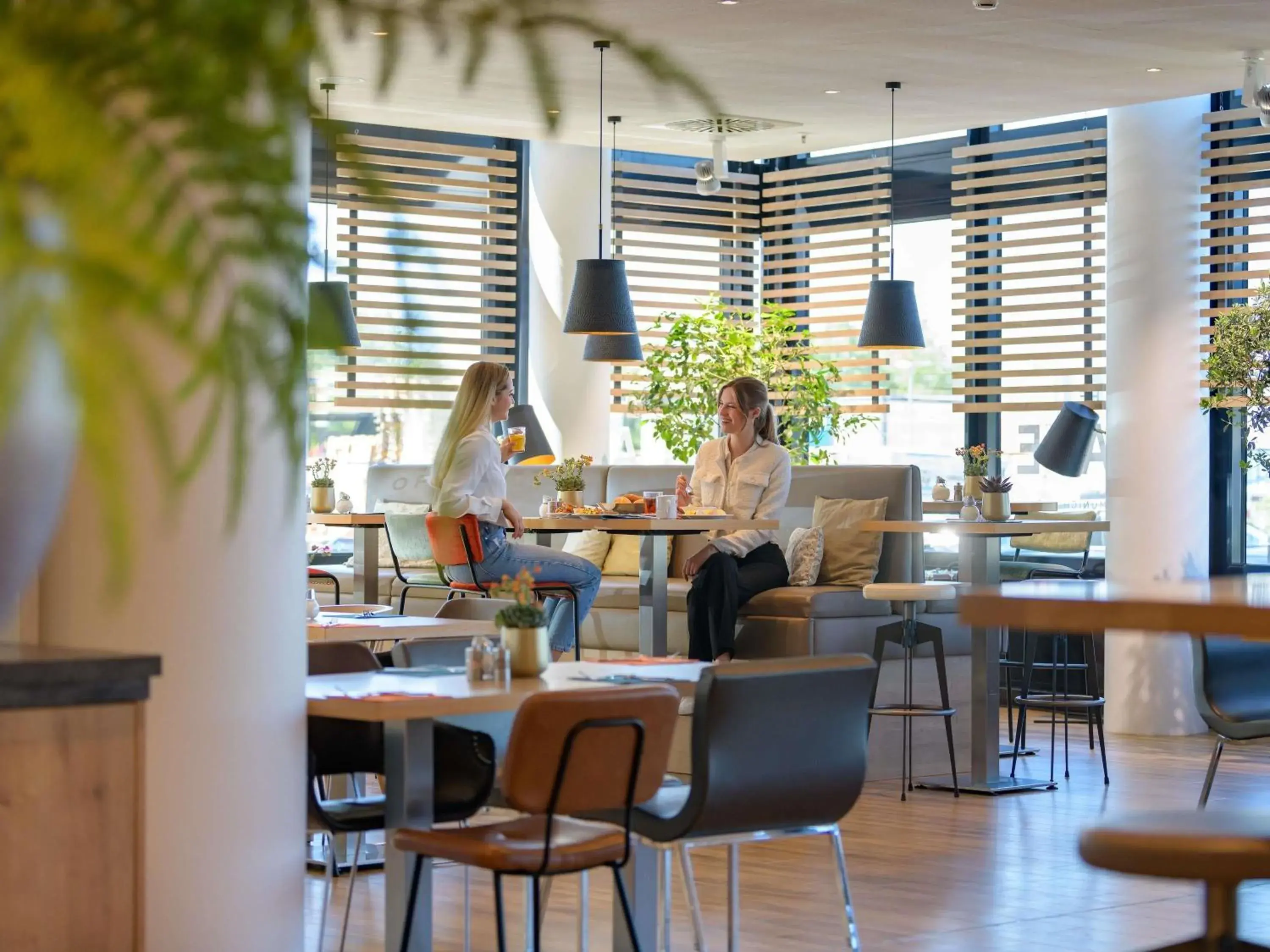 Restaurant/places to eat in Novotel München Airport Restaurant/places to eat in Novotel München Airport