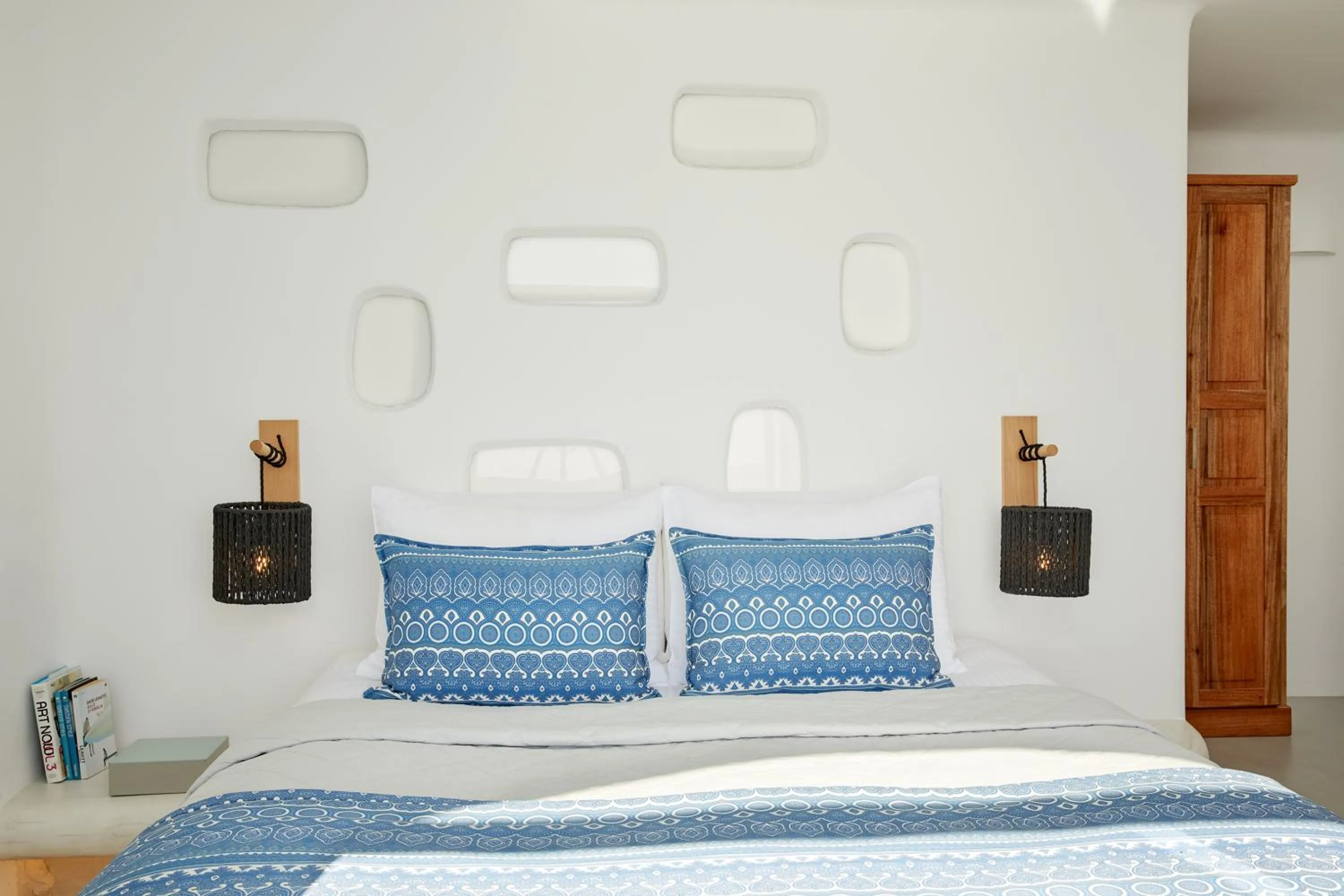 Bed in La Perla Villas and Suites - Adults Only