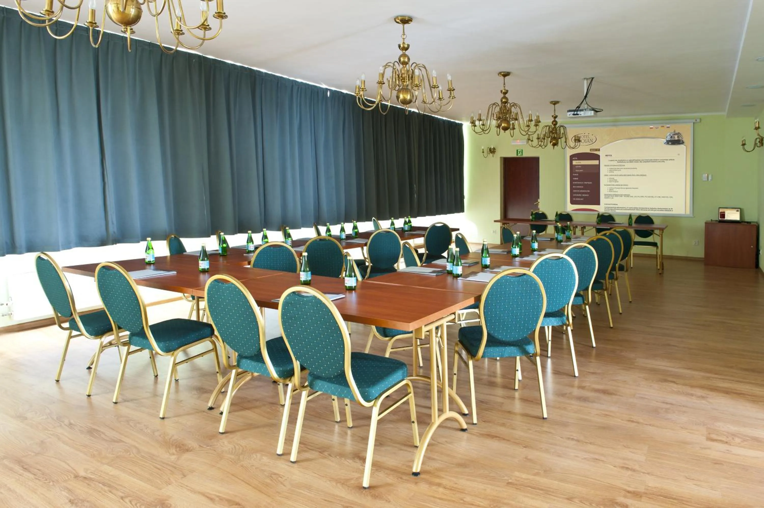 Meeting/conference room in Brojan
