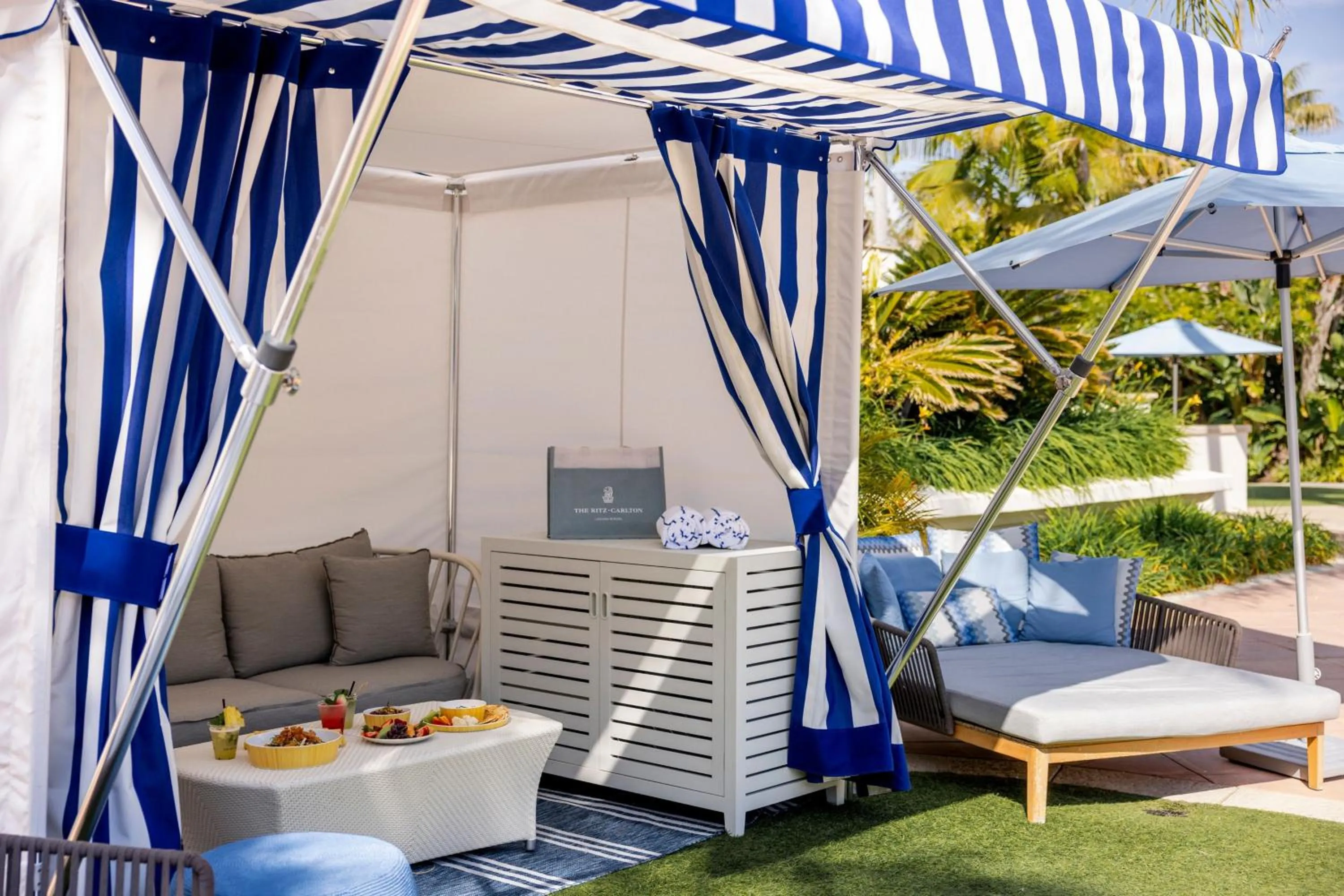 Swimming pool in The Ritz-Carlton, Laguna Niguel