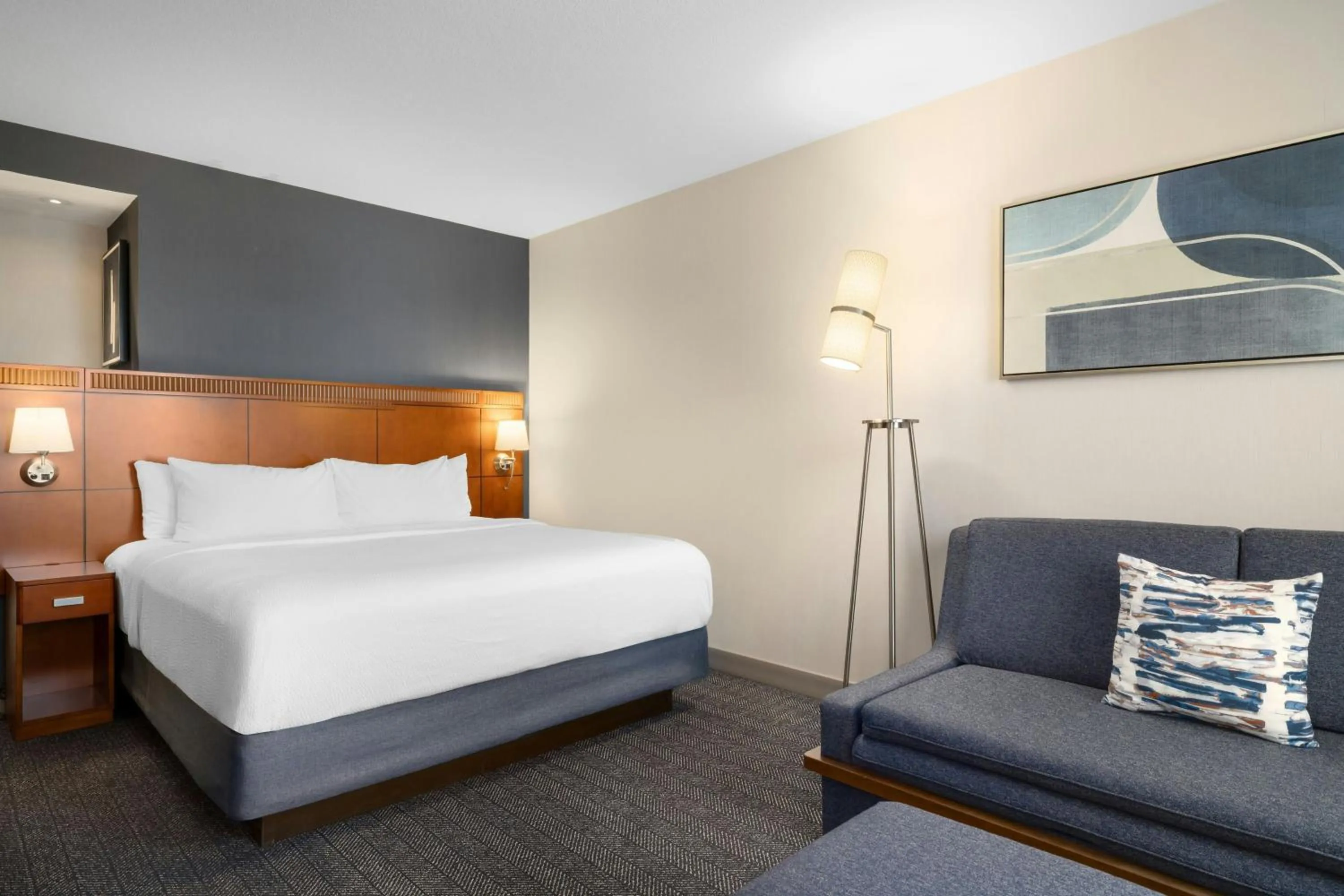 Photo of the whole room, Bed in Courtyard Des Moines Ankeny