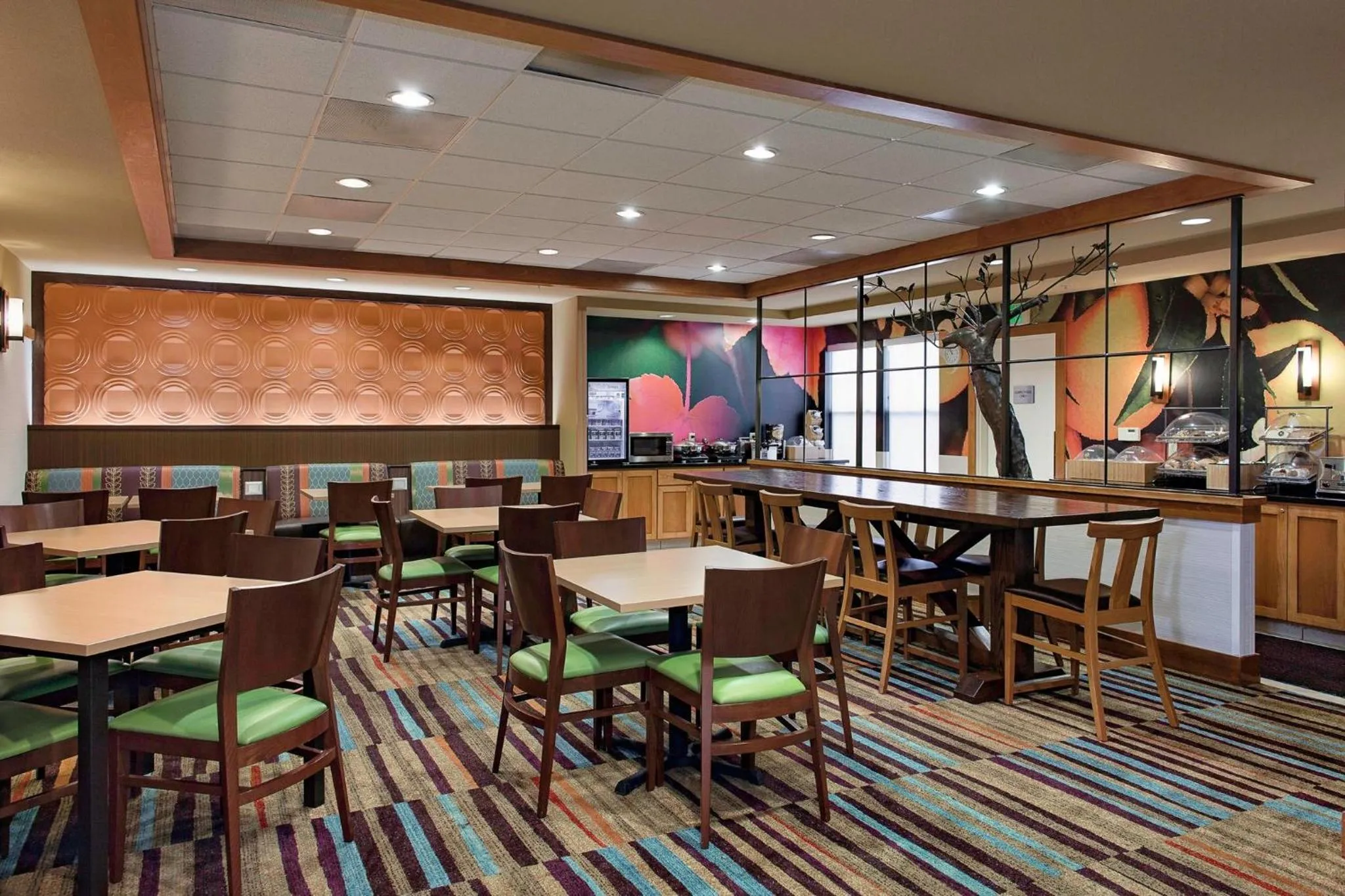 Restaurant/places to eat in Fairfield Inn and Suites Santa Rosa Sebastopol