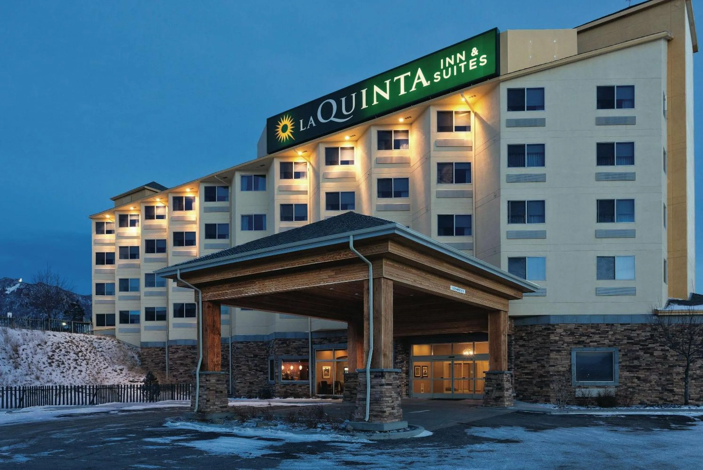 Property building in La Quinta by Wyndham Butte