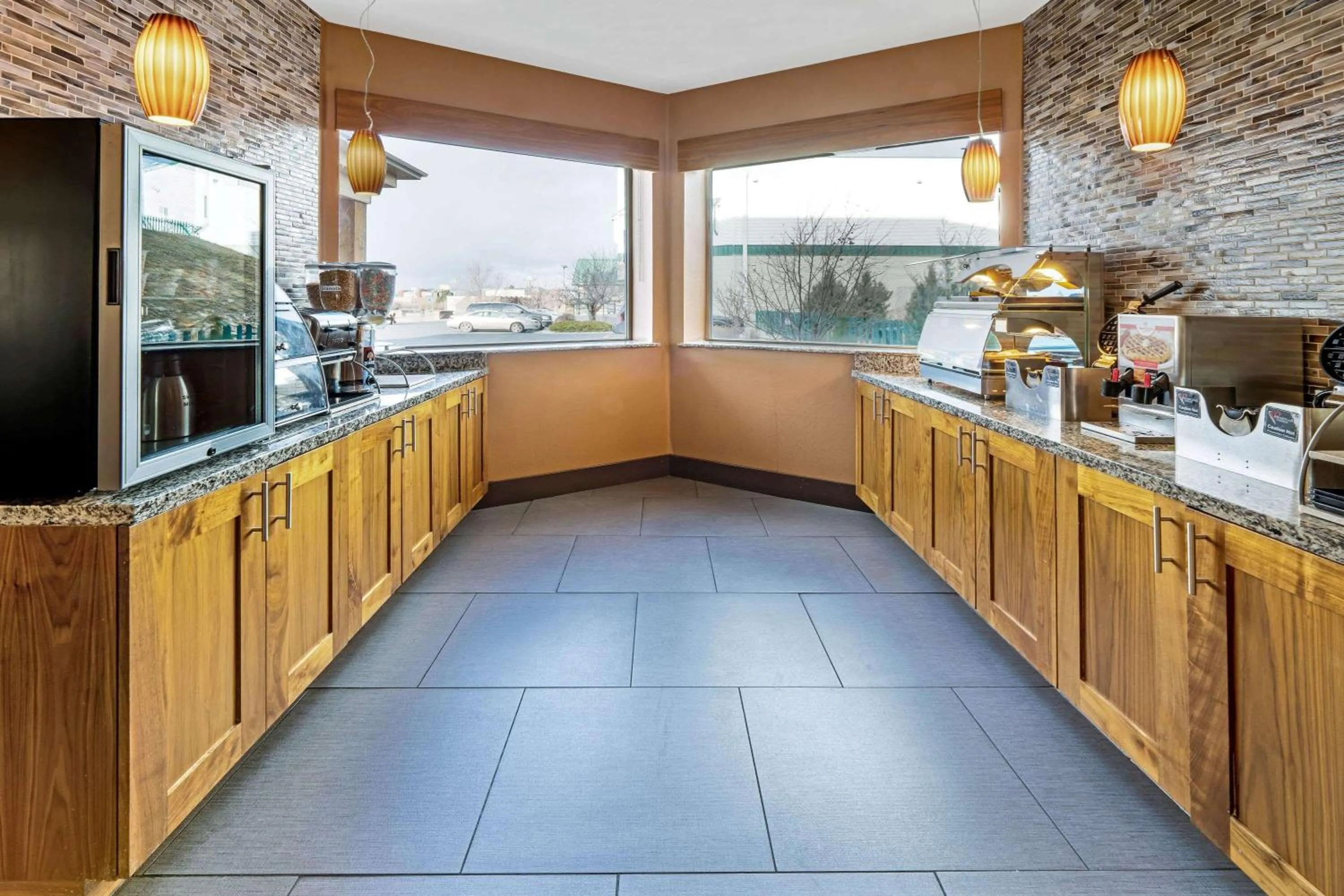 Restaurant/places to eat in La Quinta by Wyndham Butte