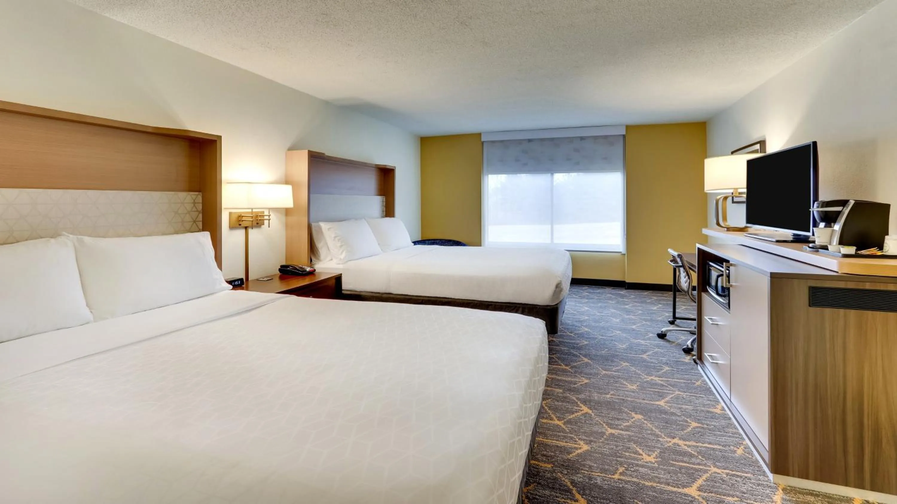 Bed in Holiday Inn Staunton Conference Center by IHG