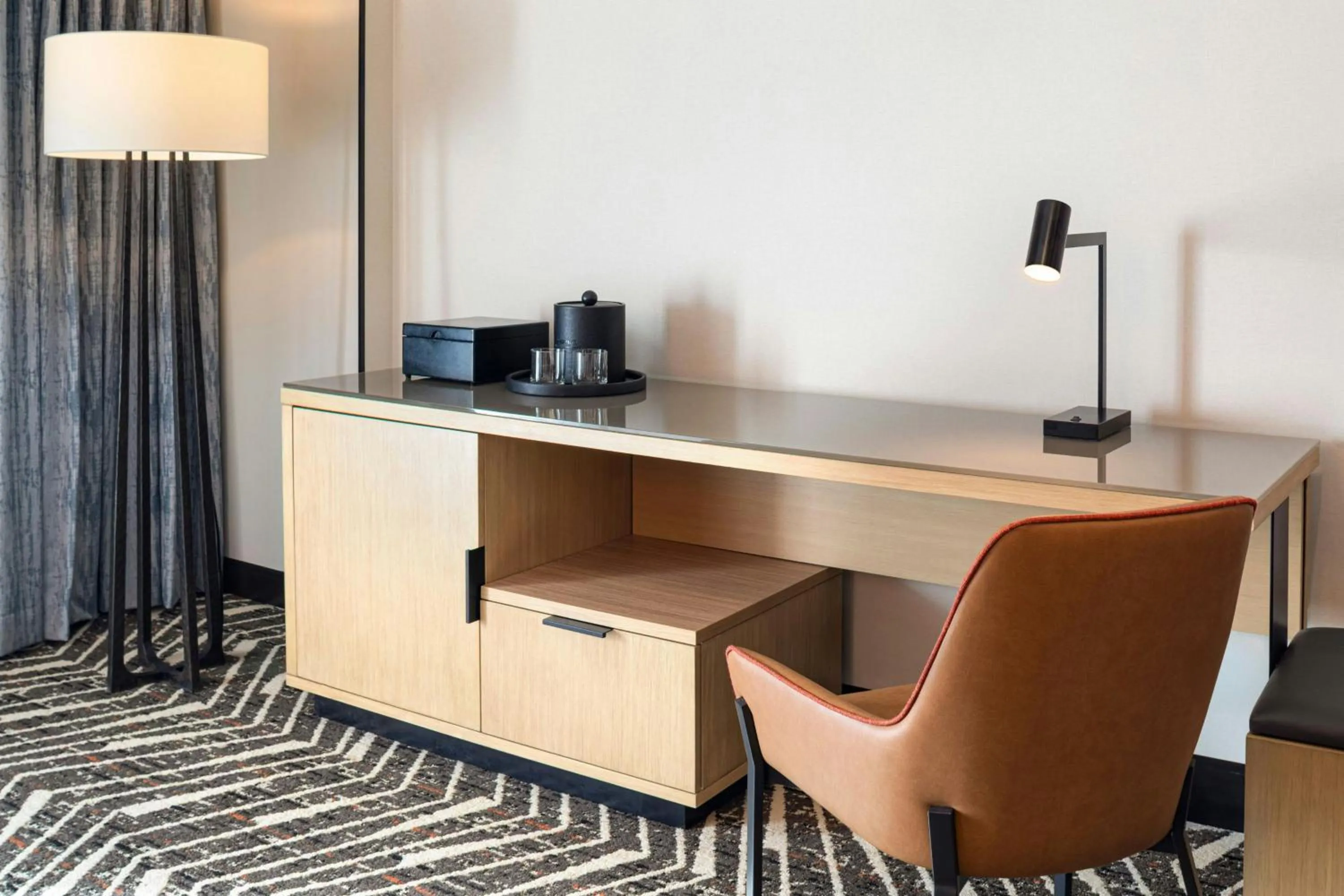 Photo of the whole room in Marriott Dallas Fort Worth Westlake