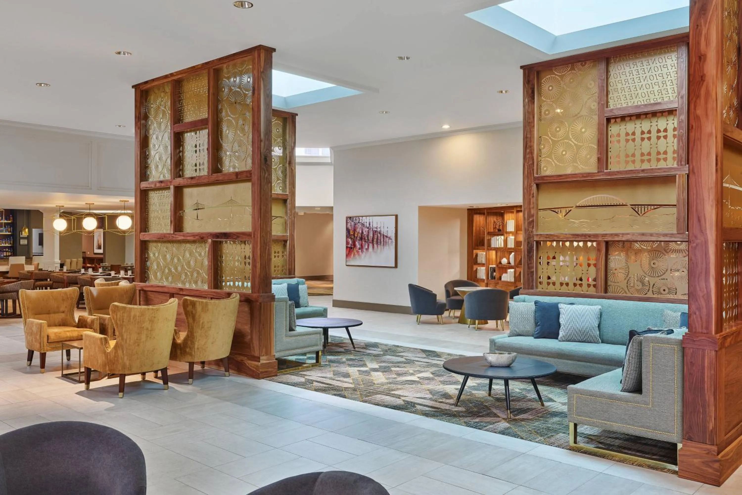 Lobby or reception in Sheraton Portland Airport Hotel