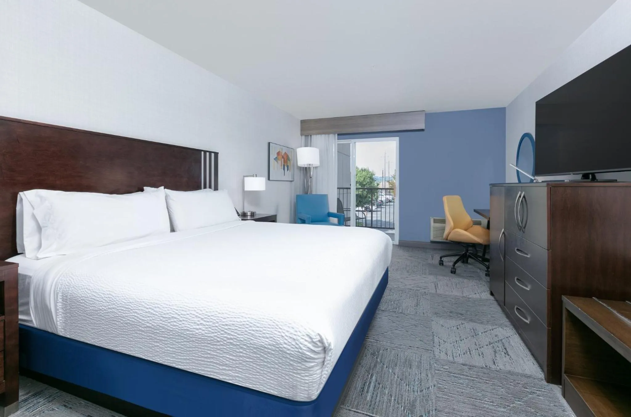 Photo of the whole room, Bed in Holiday Inn Express Spokane-Valley by IHG