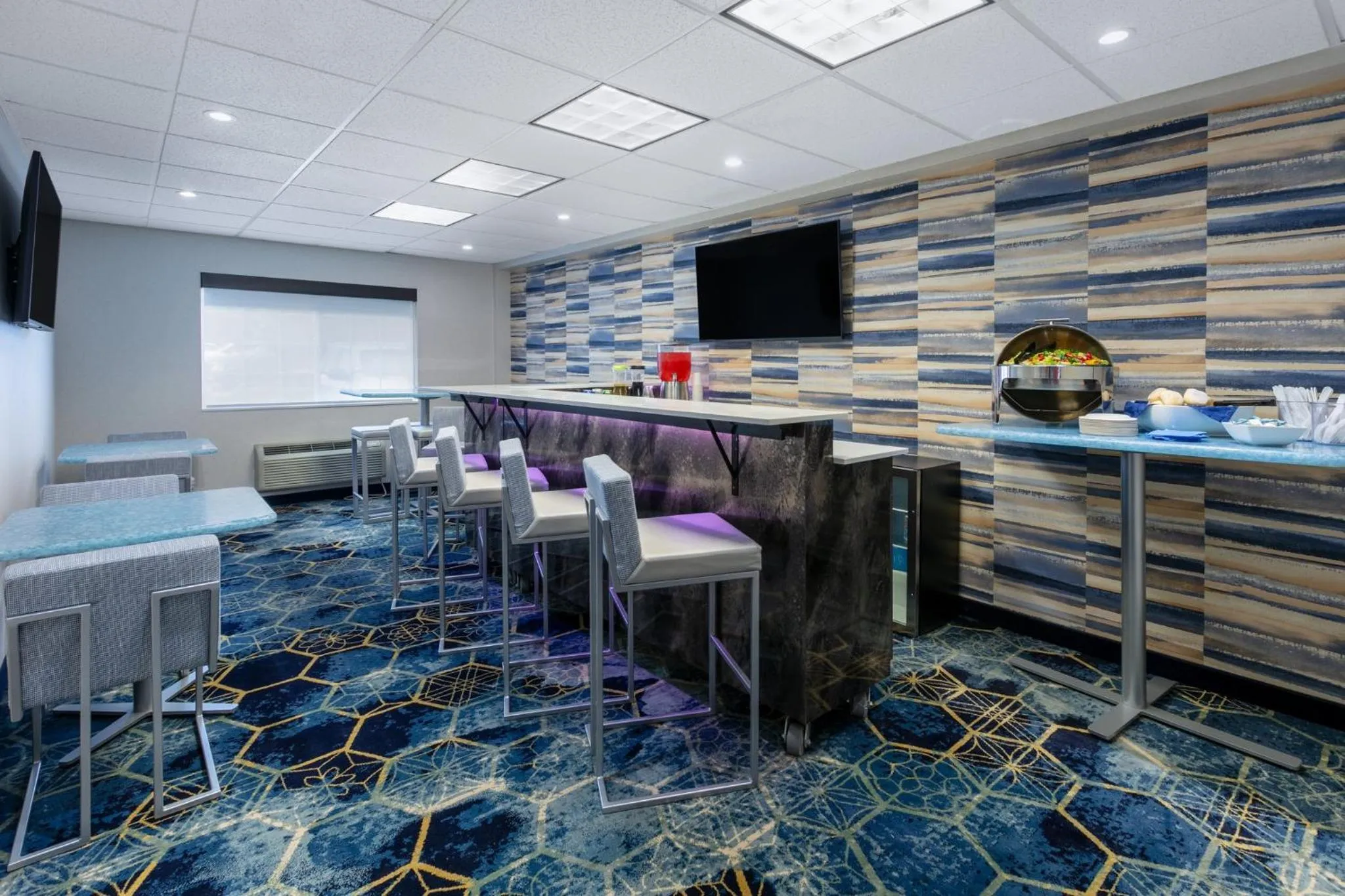 Restaurant/places to eat in Holiday Inn Express Spokane-Valley by IHG