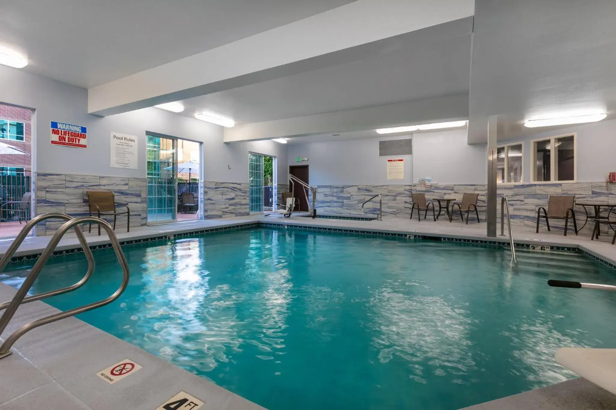 Swimming pool in Holiday Inn Express Spokane-Valley by IHG Swimming pool in Holiday Inn Express Spokane-Valley by IHG