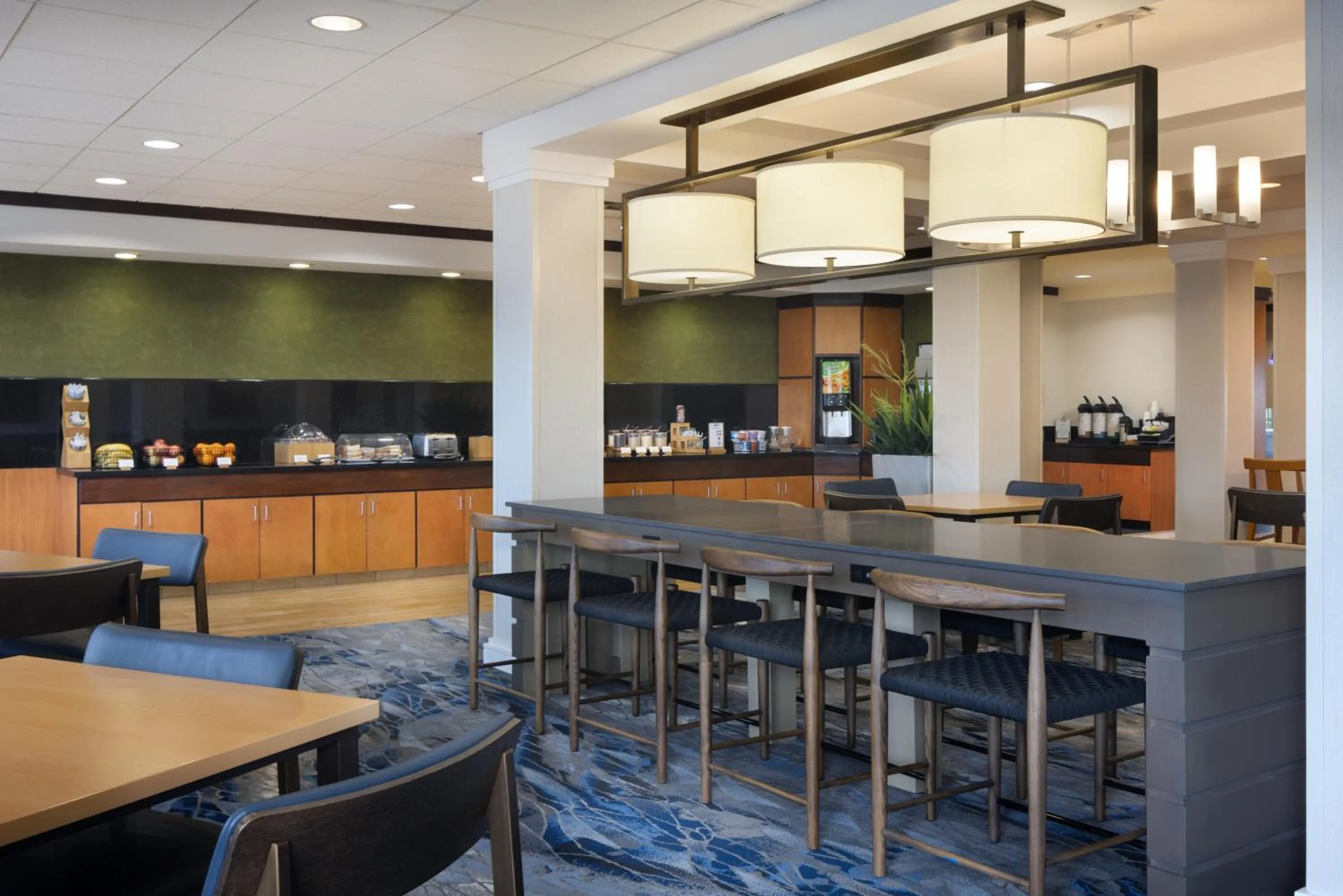 Breakfast in Fairfield Inn and Suites Turlock