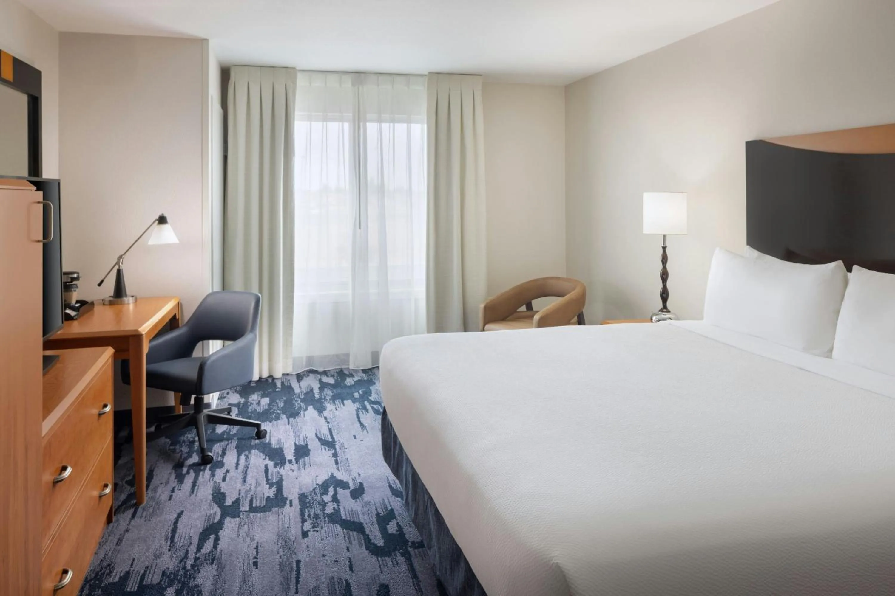 Photo of the whole room, Bed in Fairfield Inn and Suites Turlock