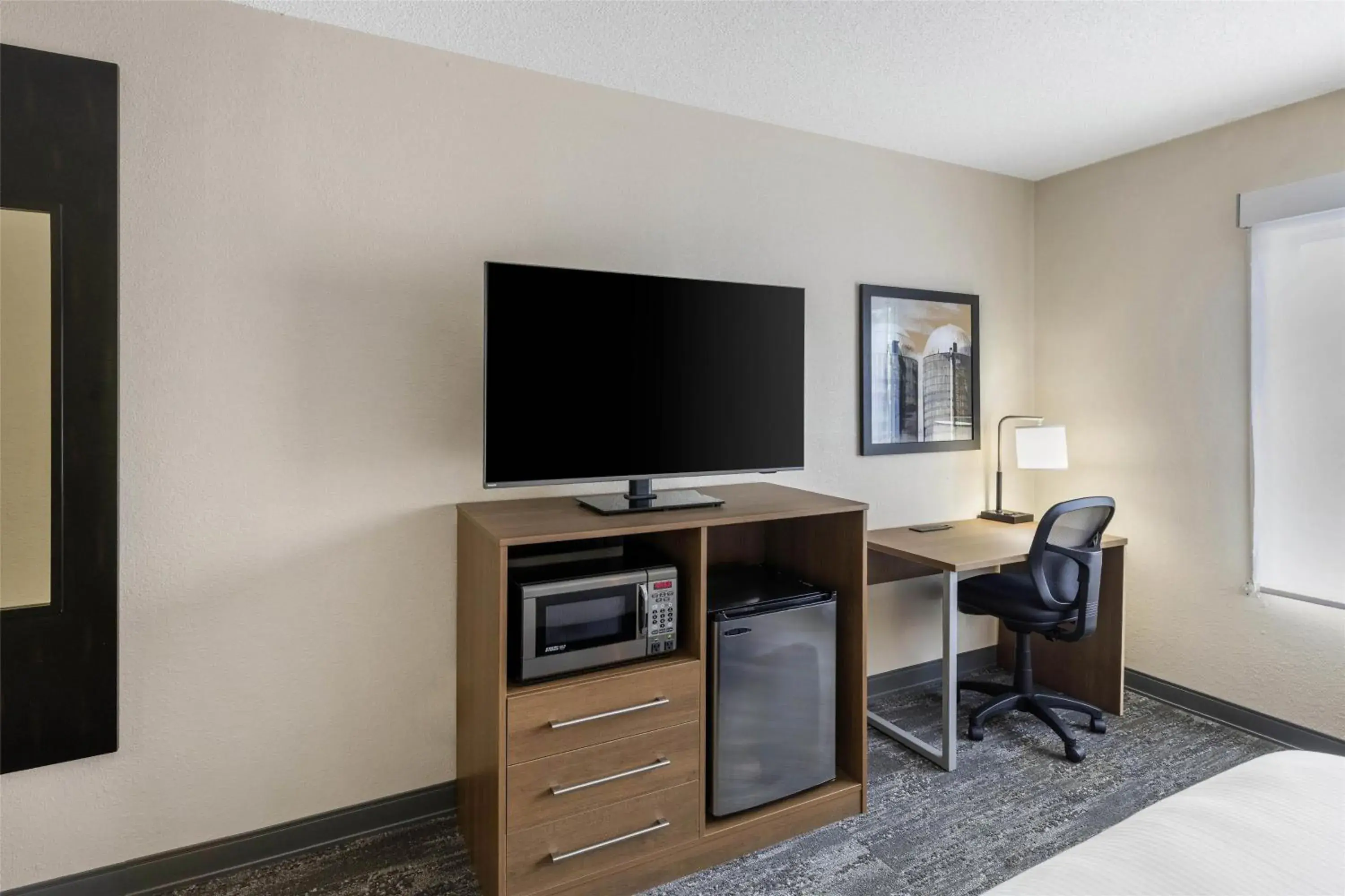 Bedroom in Best Western Louisville South - Shepherdsville Bedroom in Best Western Louisville South - Shepherdsville