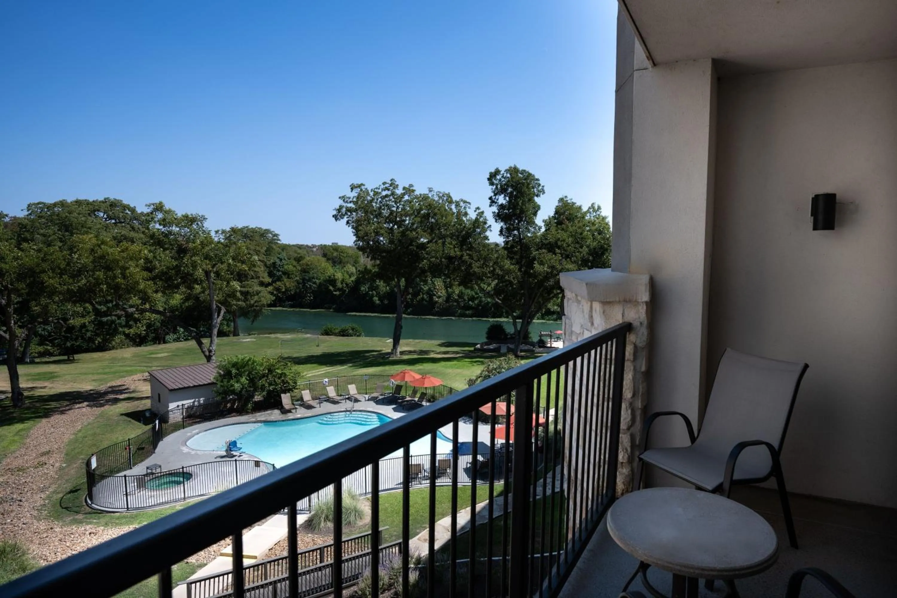 Bedroom in Courtyard by Marriott New Braunfels River Village