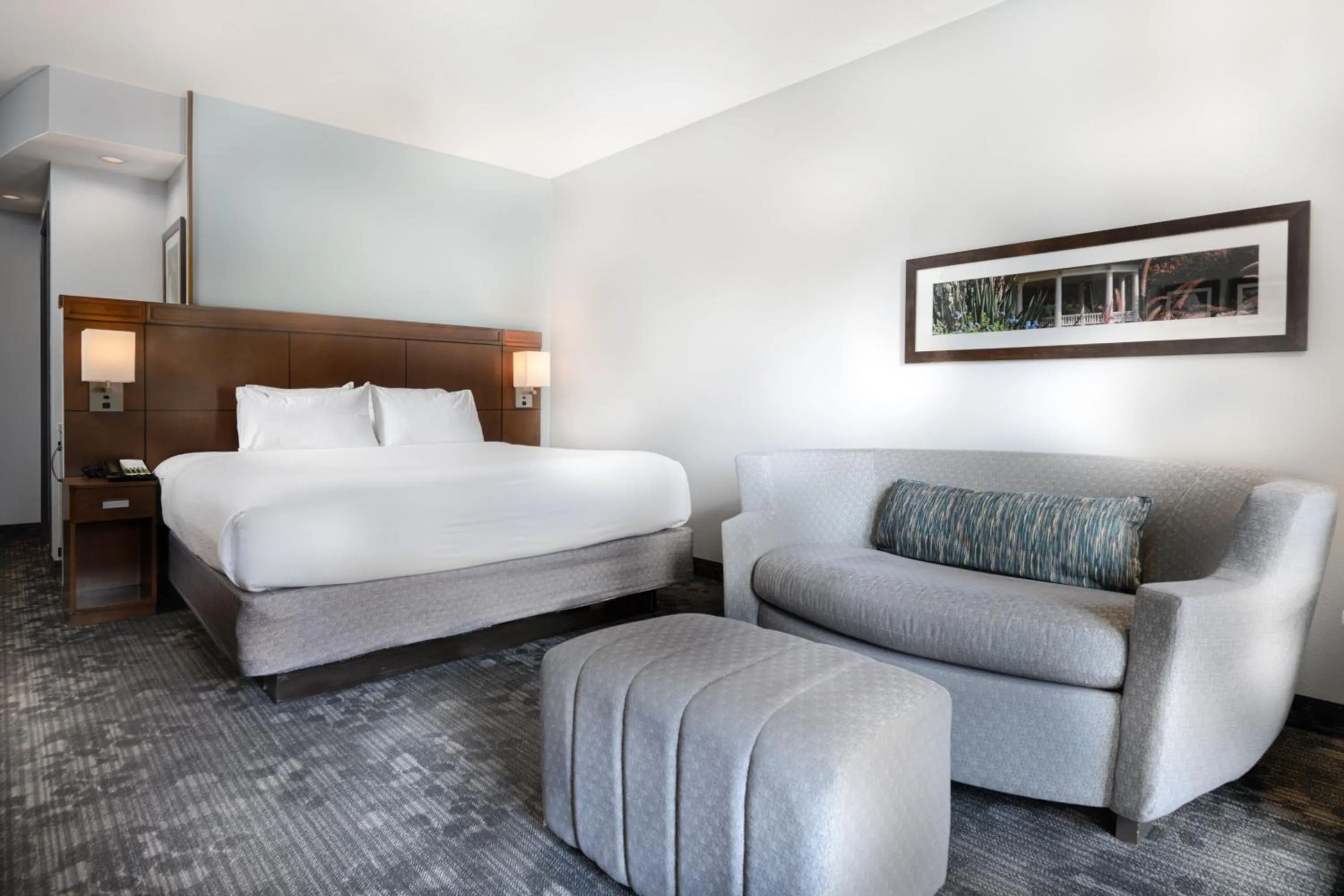Bedroom, Bed in Courtyard by Marriott New Braunfels River Village