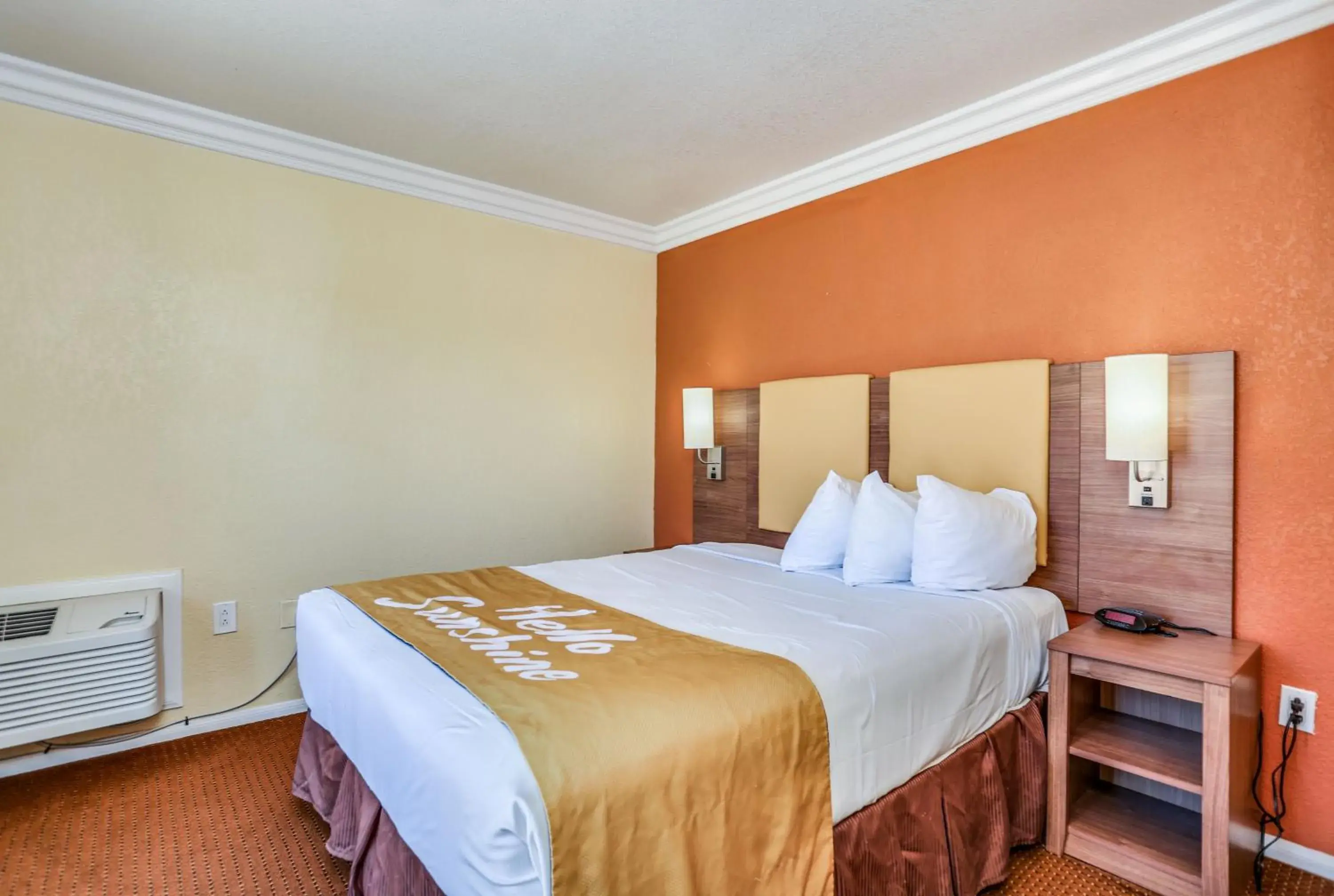 Property building in Days Inn by Wyndham Palm Springs Property building in Days Inn by Wyndham Palm Springs