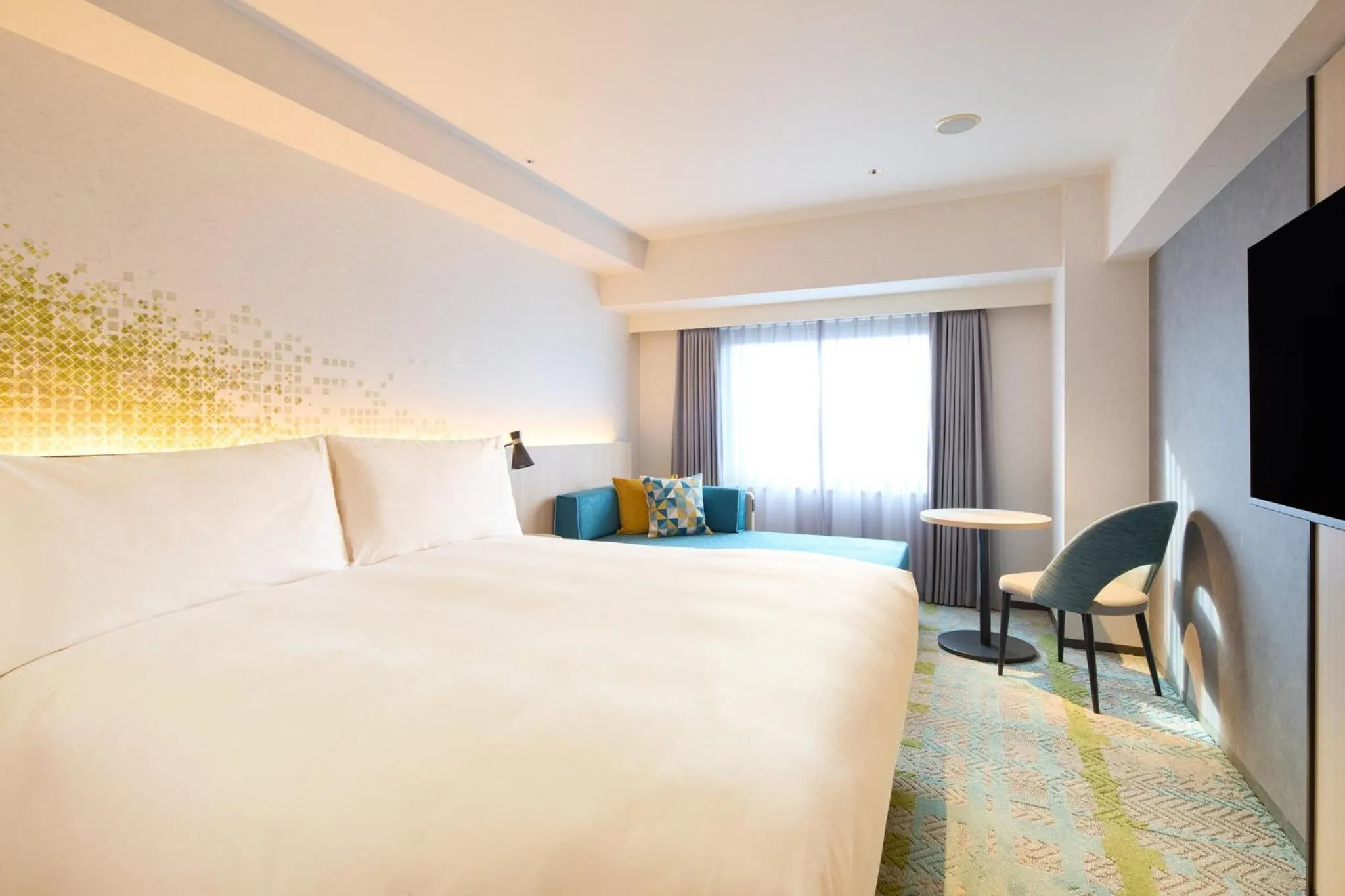 Photo of the whole room, Bed in Holiday Inn Kyoto Gojo