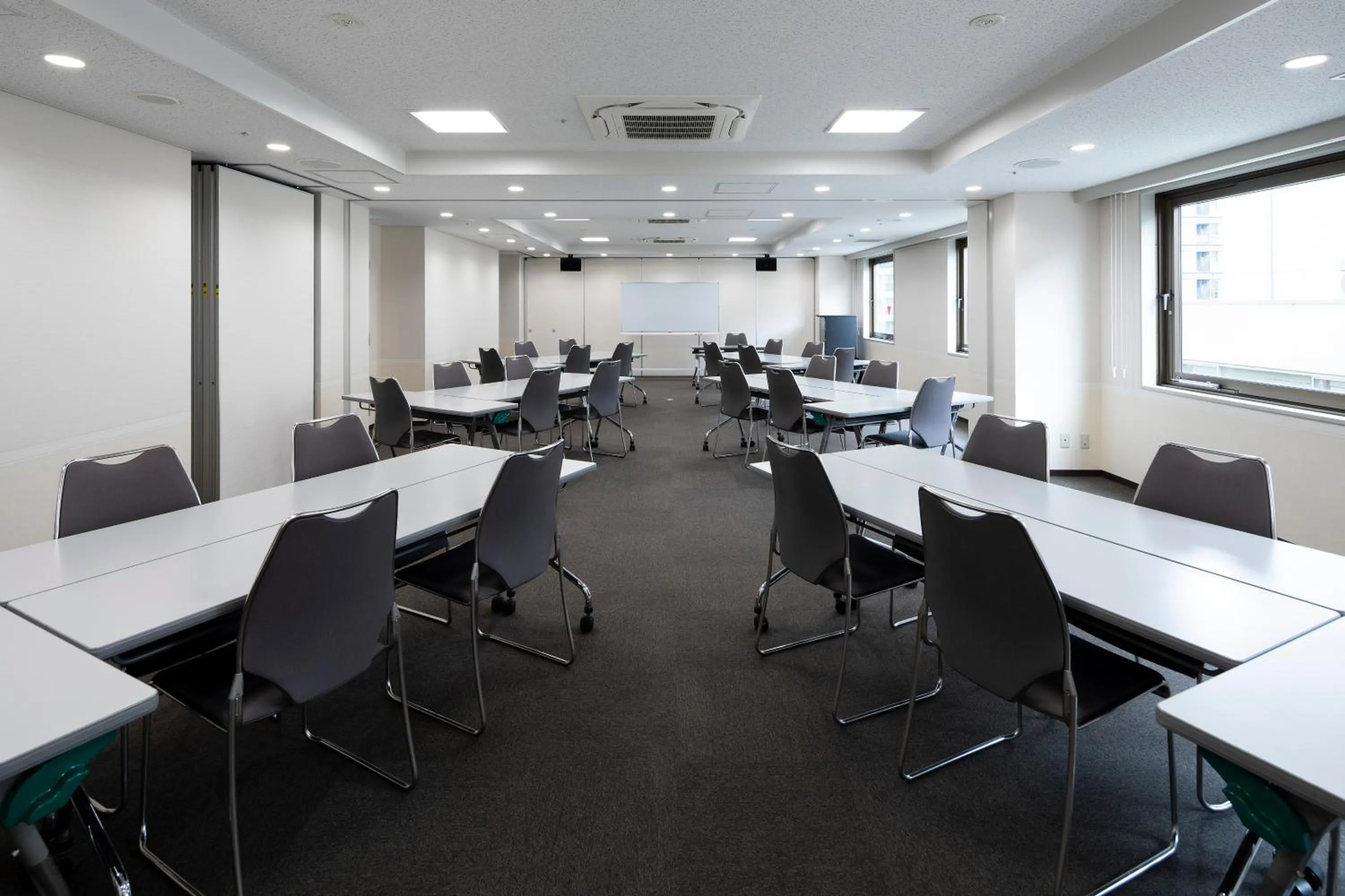 Meeting/conference room in Holiday Inn Kyoto Gojo