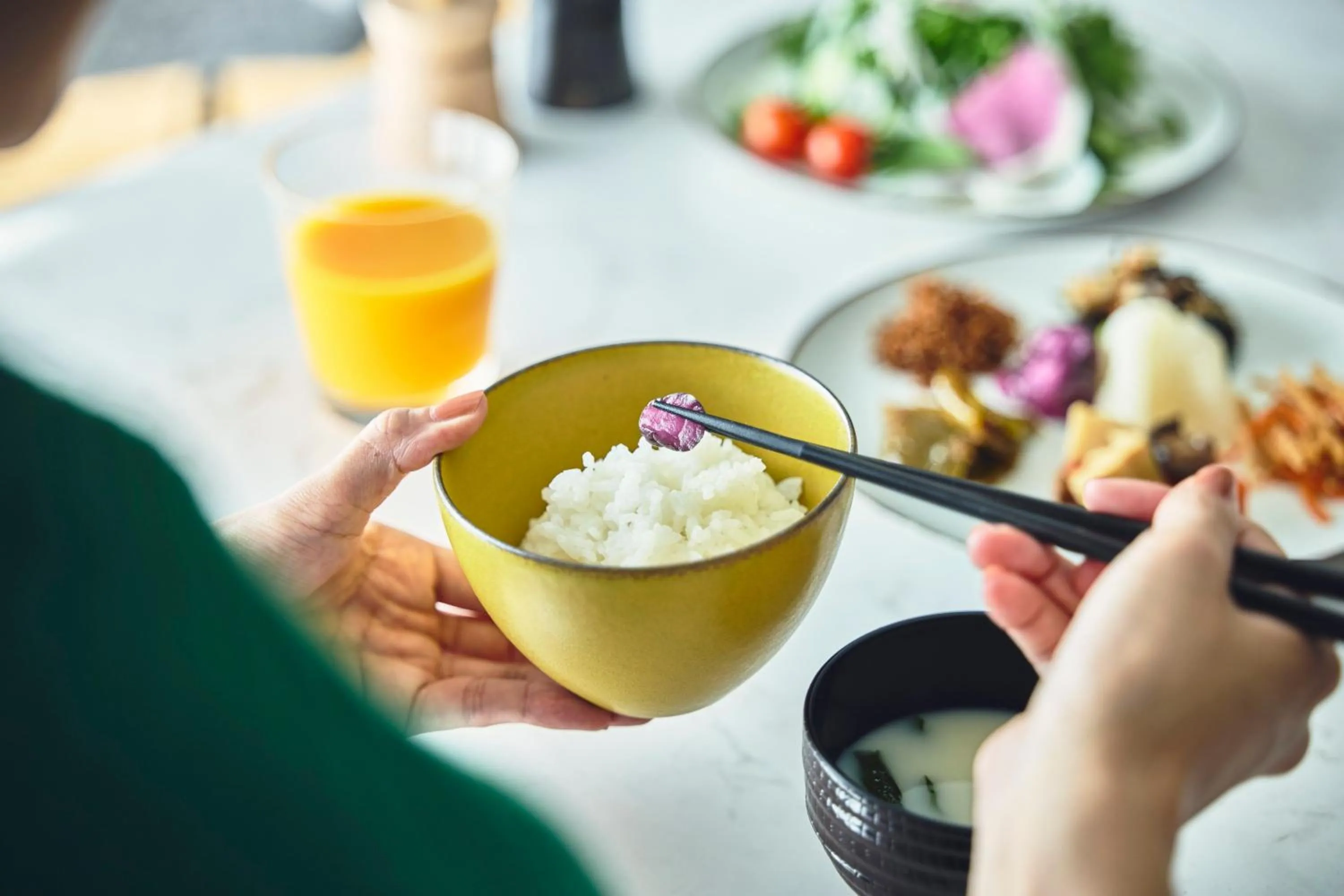 Restaurant/places to eat in Holiday Inn Kyoto Gojo