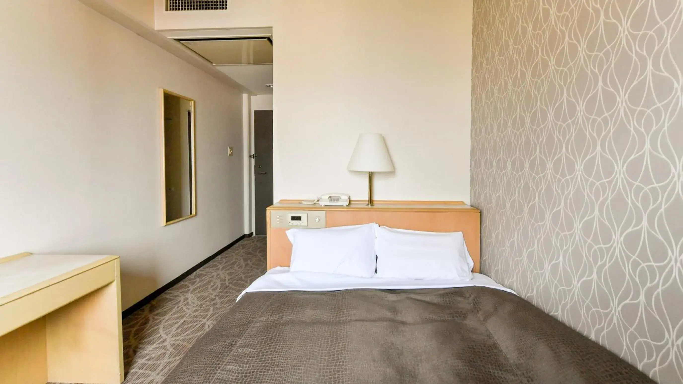 Double Room with Small Double Bed - single occupancy - Smoking in Okazaki Daiichi Hotel Double Room with Small Double Bed - single occupancy - Smoking in Okazaki Daiichi Hotel