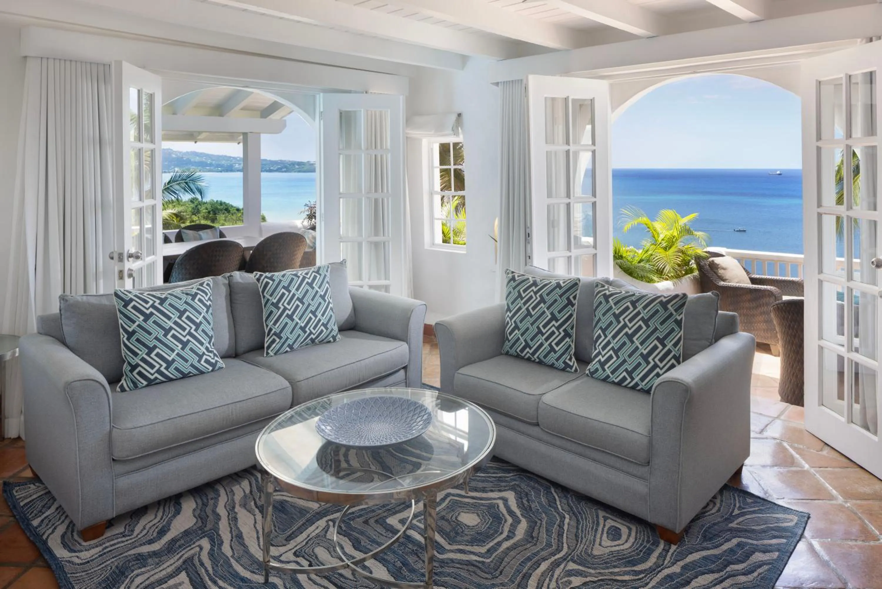 Living room in Windjammer Landing Resort and Residences