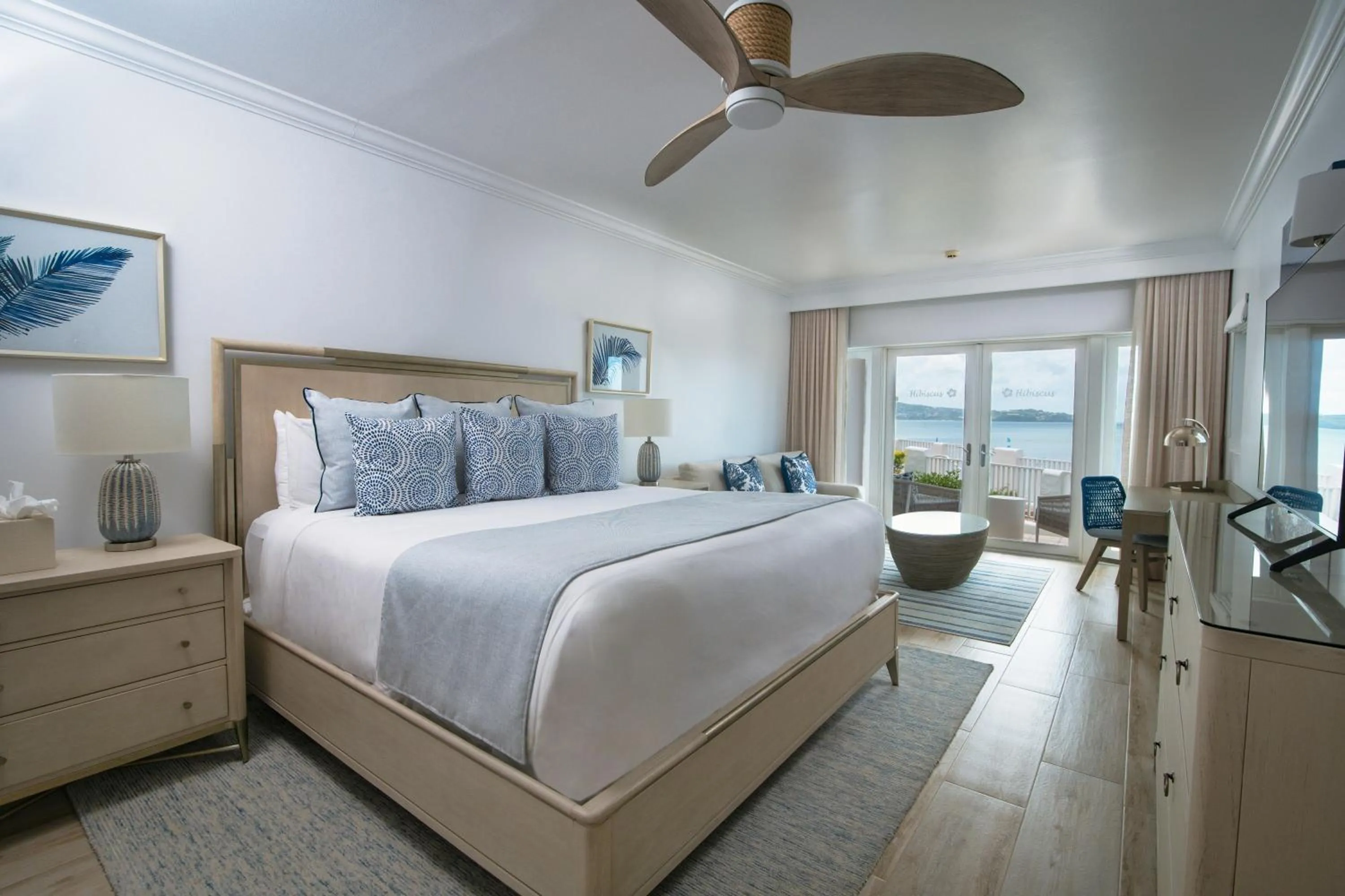 Bed in Windjammer Landing Resort and Residences